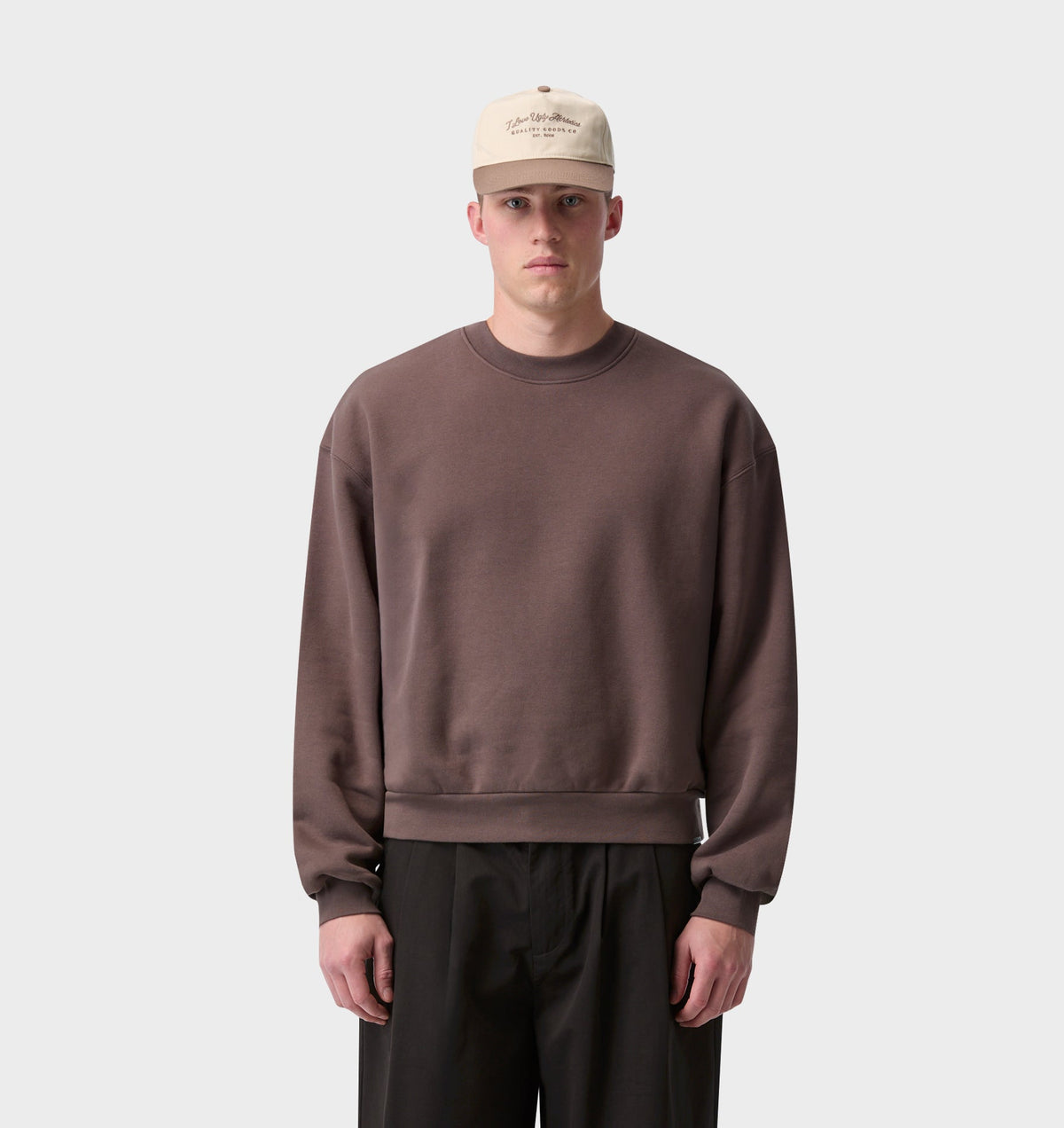 Heavy Box Crop Crew - Dusky Brown