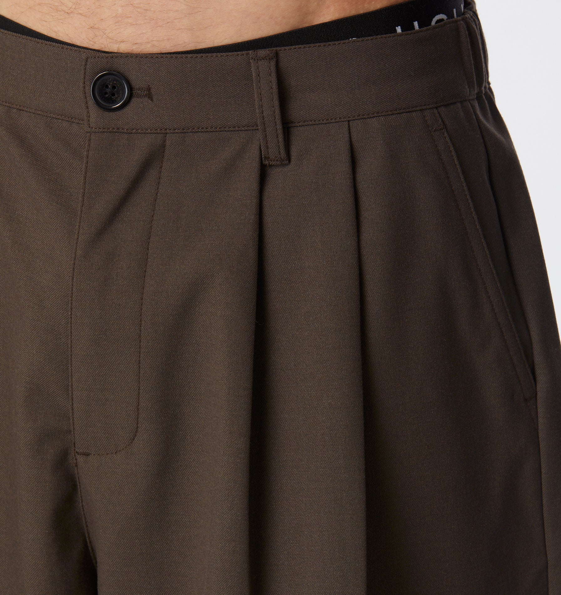 Alby Pleated Short - Mushroom