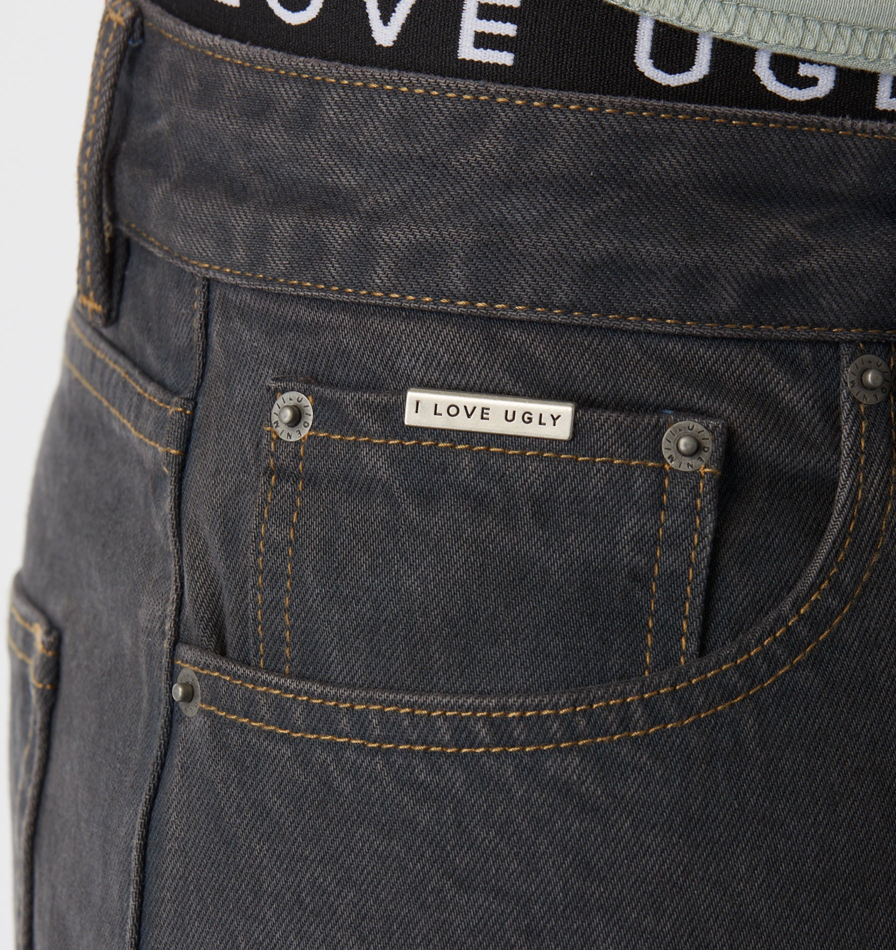 Cropped 90s Denim - Vintage Charcoal