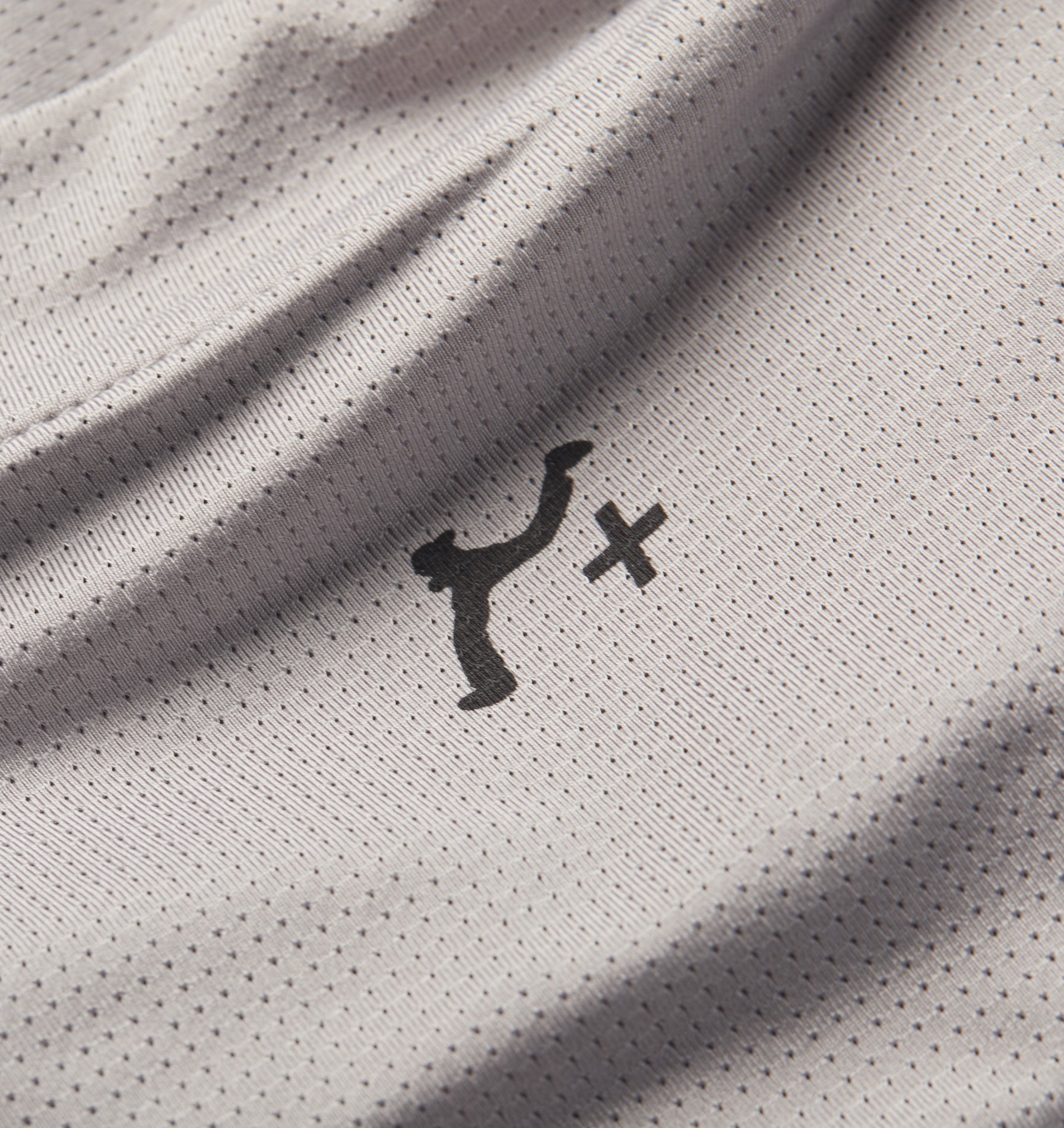 GR X ILU Active Lewi Tee - Light Grey