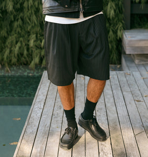 Alby Pleated Short - Black Pinstripe