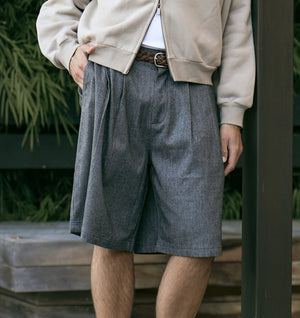 Alby Pleated Short - Grey Herringbone