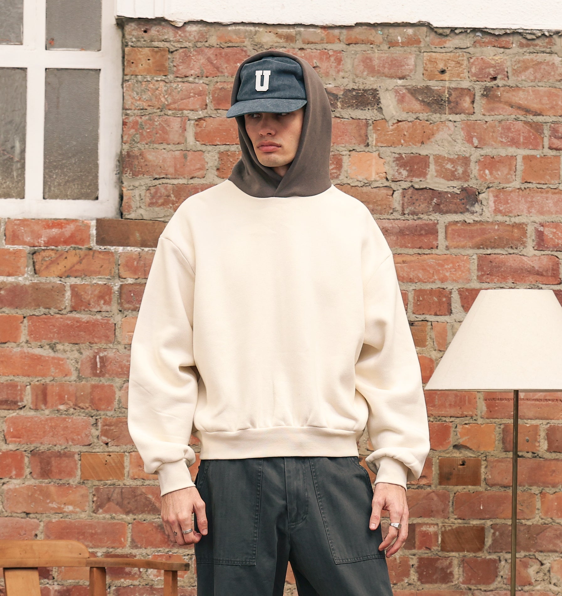 Heavy Crop Box Hood - Off White/Brown