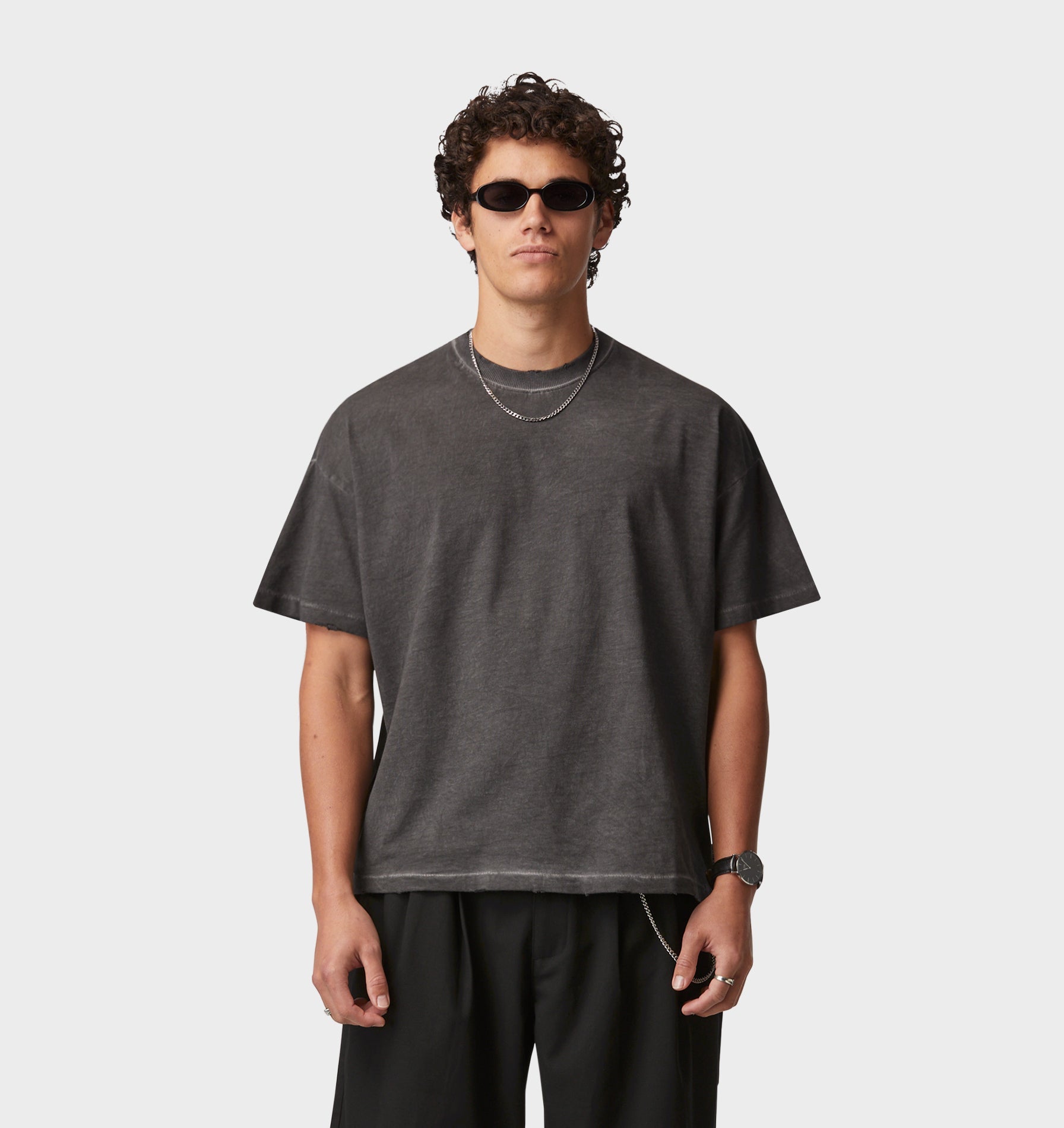 Distressed Lewi Crop Tee - Dirty Black