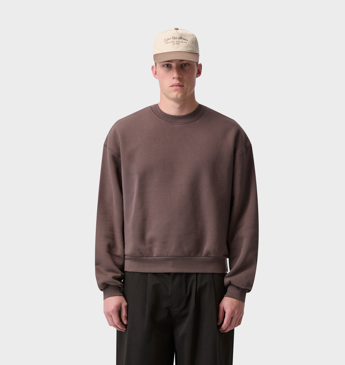 Heavy Box Crop Crew - Dusky Brown