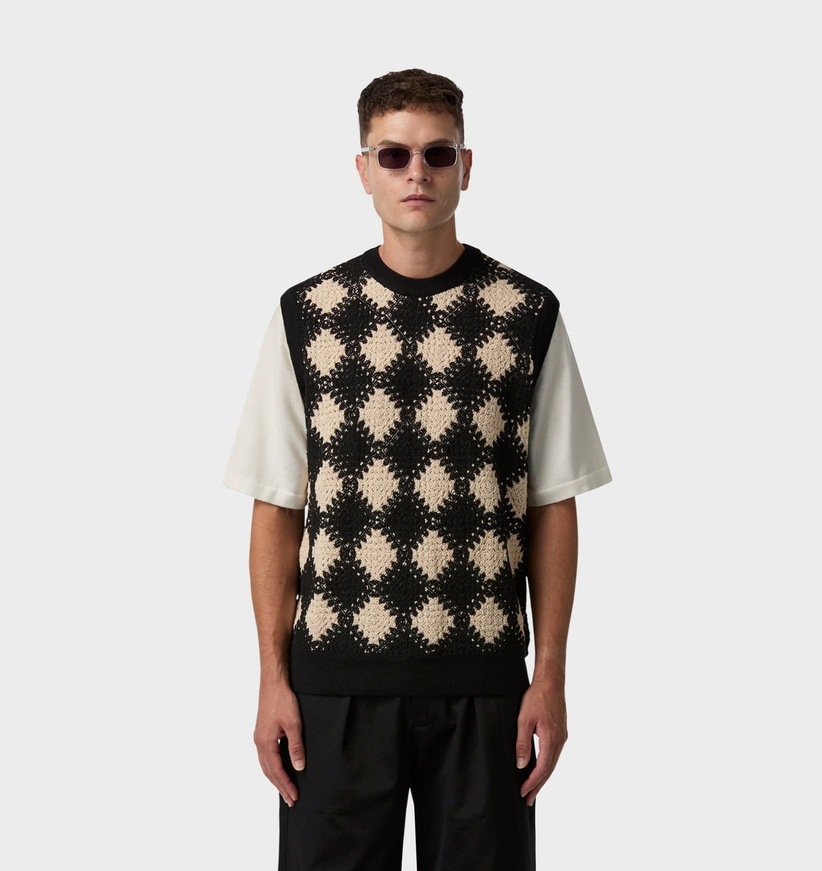 Crochet Knit Vest - Black / Off White