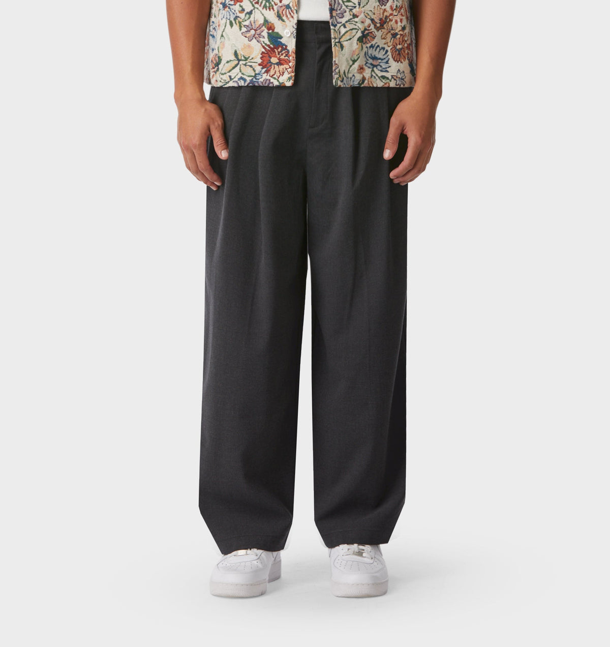 Albert Pleated Pant - Charcoal