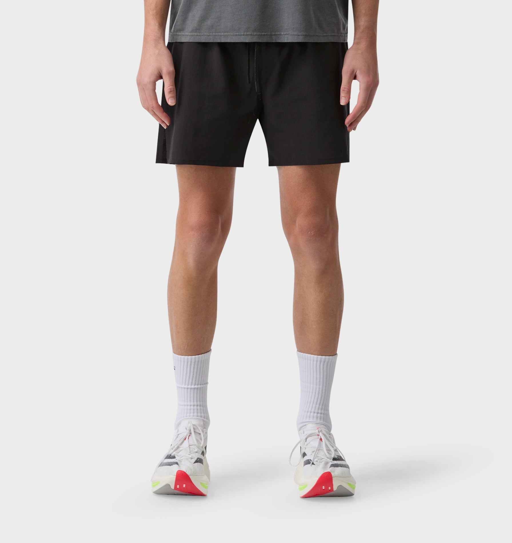 Performance 4.5 Inch Run Short - Black