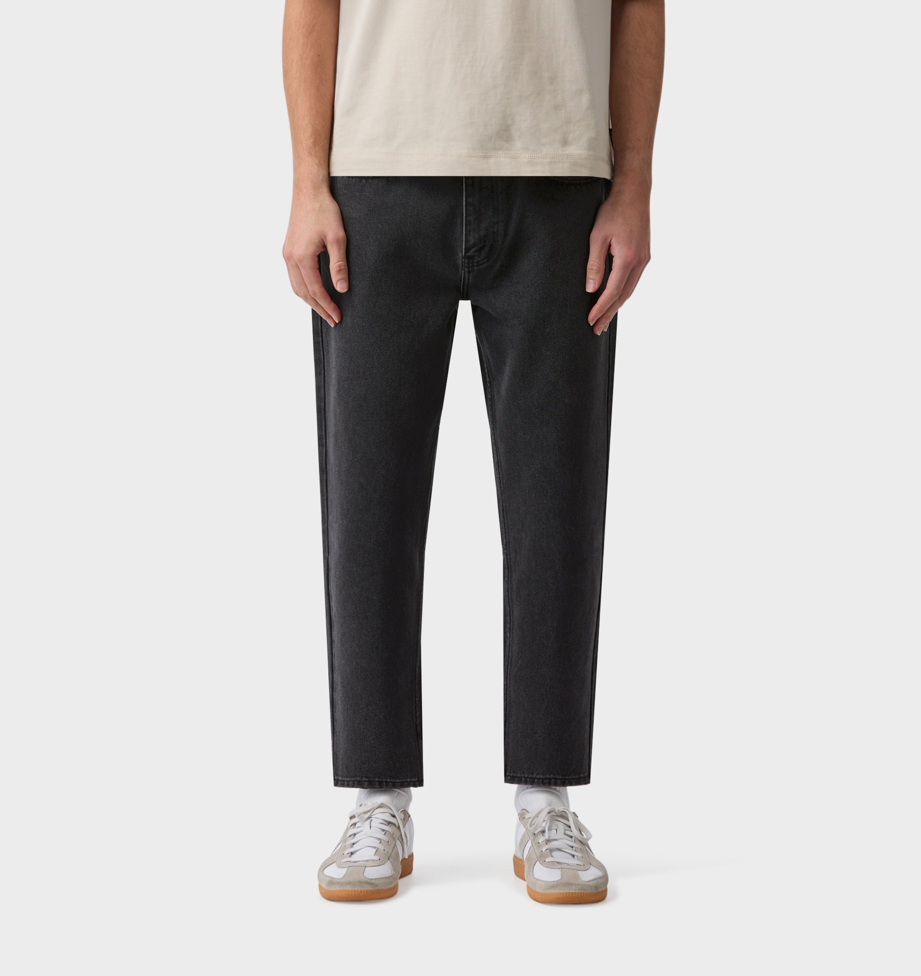Cropped 90s Denim - Washed Black