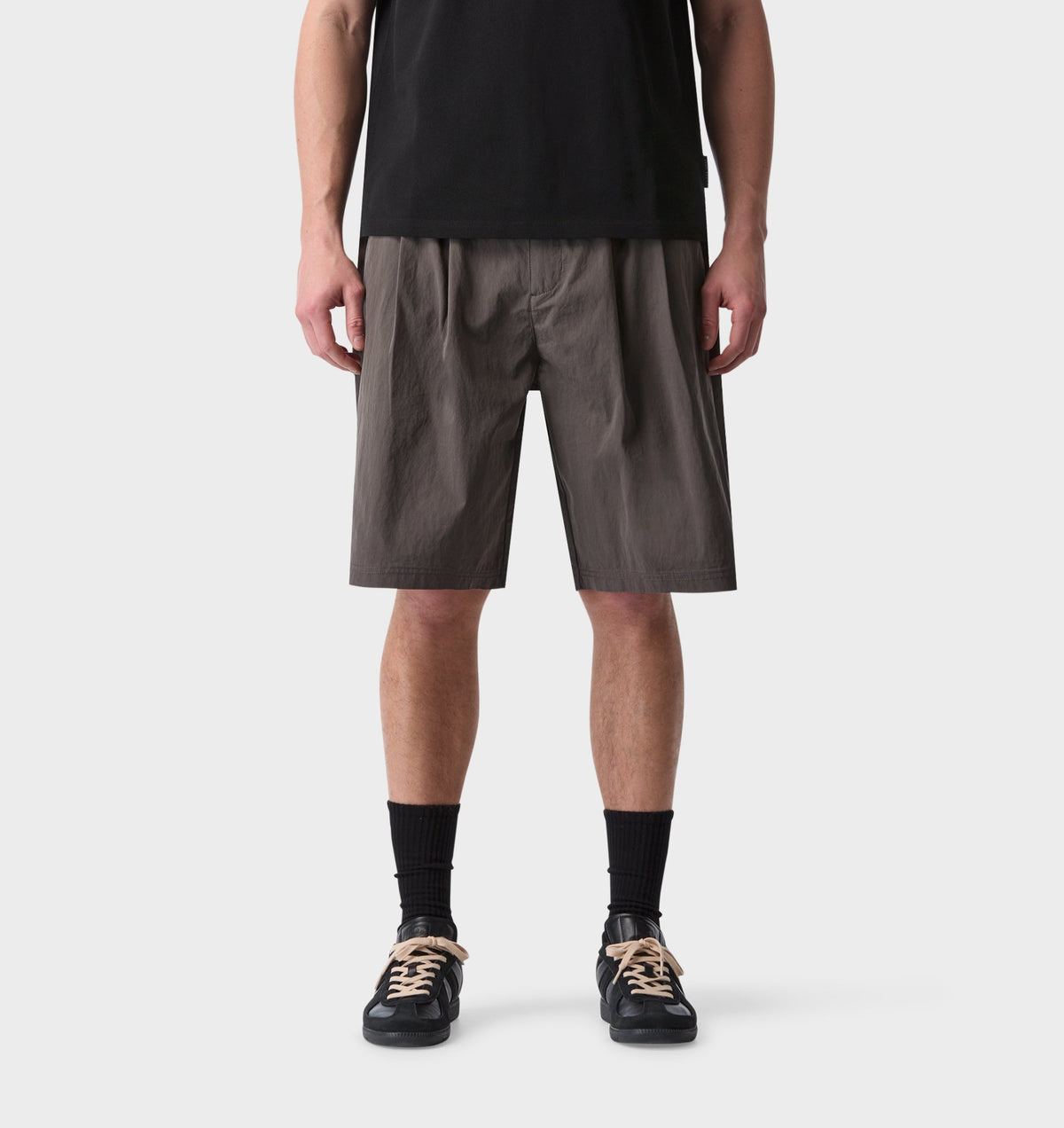 Nylon Alby Pleated Short - Charcoal