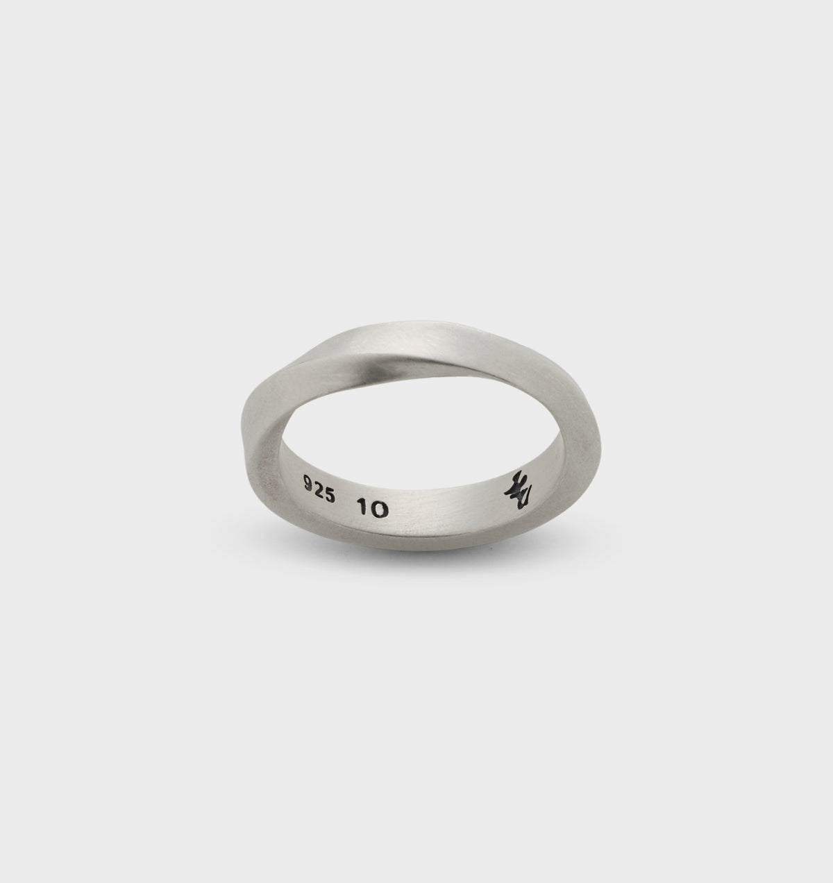 Twisted Band Ring - Silver