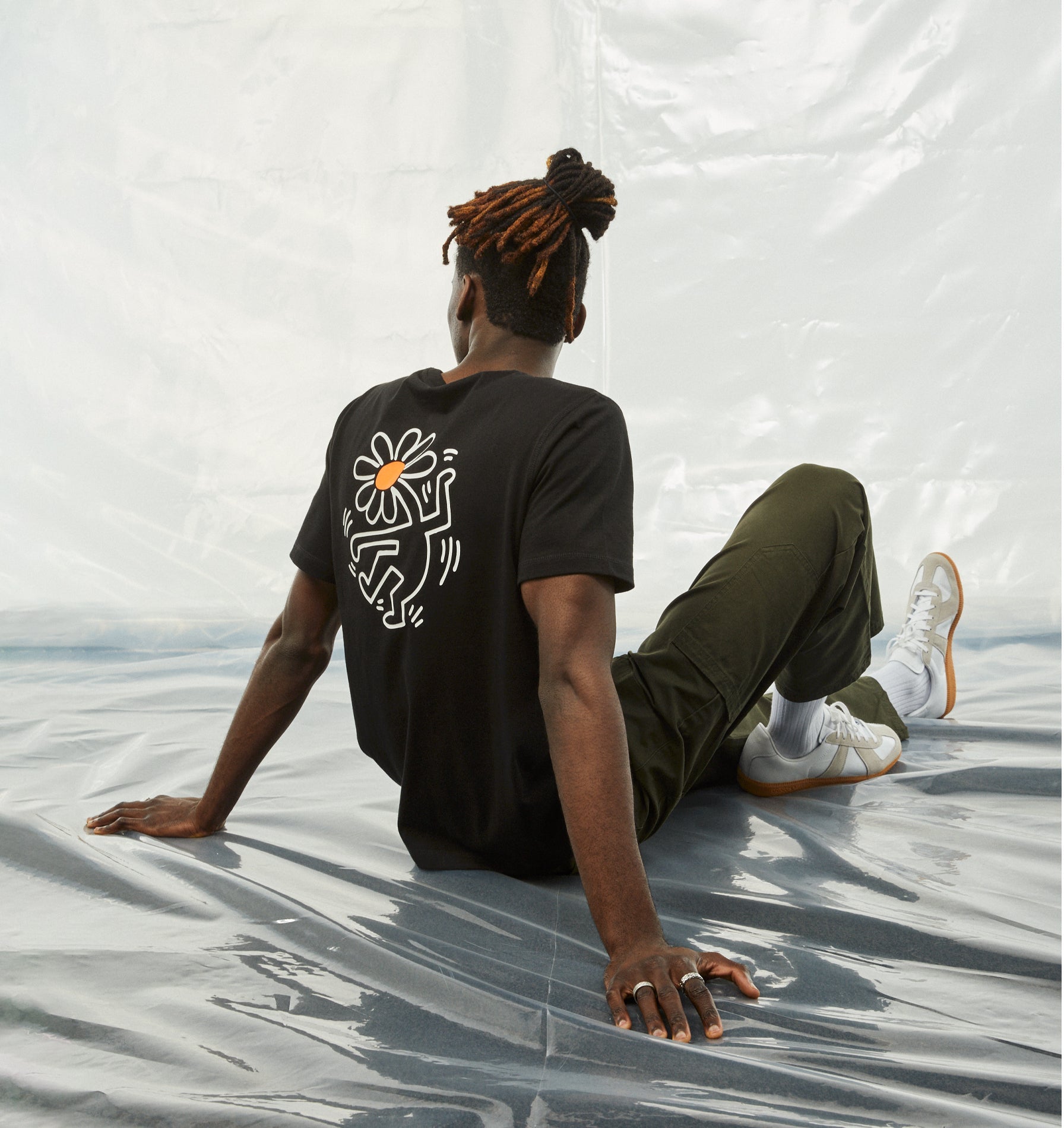 KH Dancing Flower Jeremy Tee 2.0 - Black