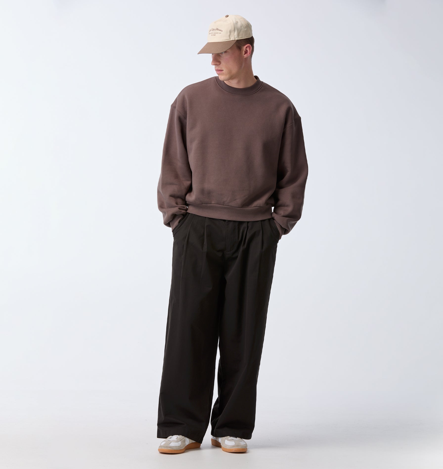 Heavy Box Crop Crew - Dusky Brown
