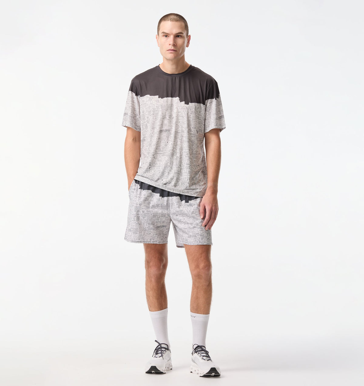 Basquiat Pegasus Active 5 Inch Core Short - Off White / Charcoal