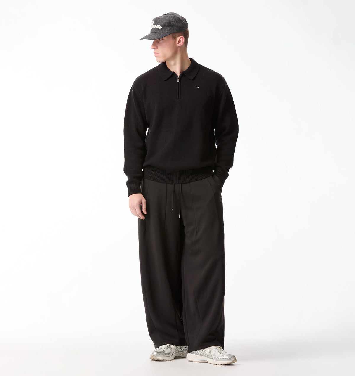 Knit Mario Pullover - Black