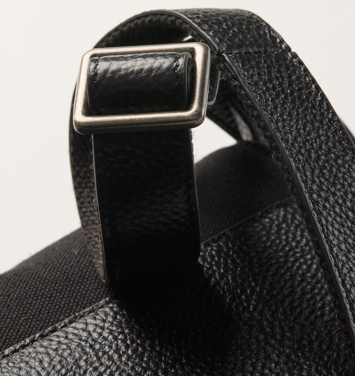 Arlo Leather Crossbody Bag - Black