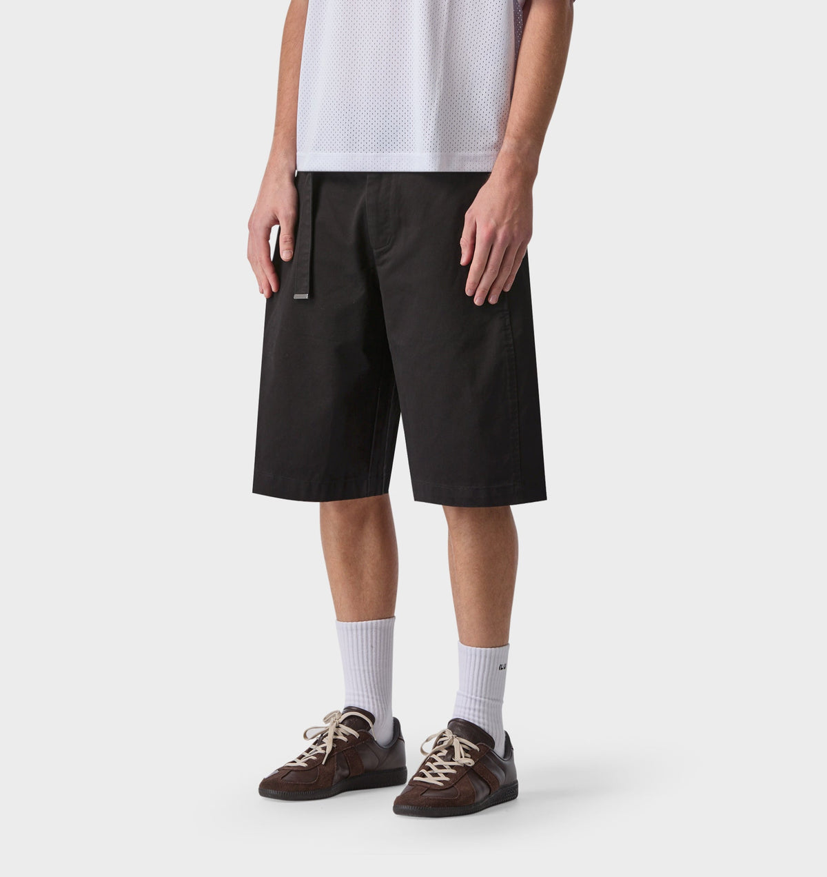 Belted Barrel Leg Short - Black