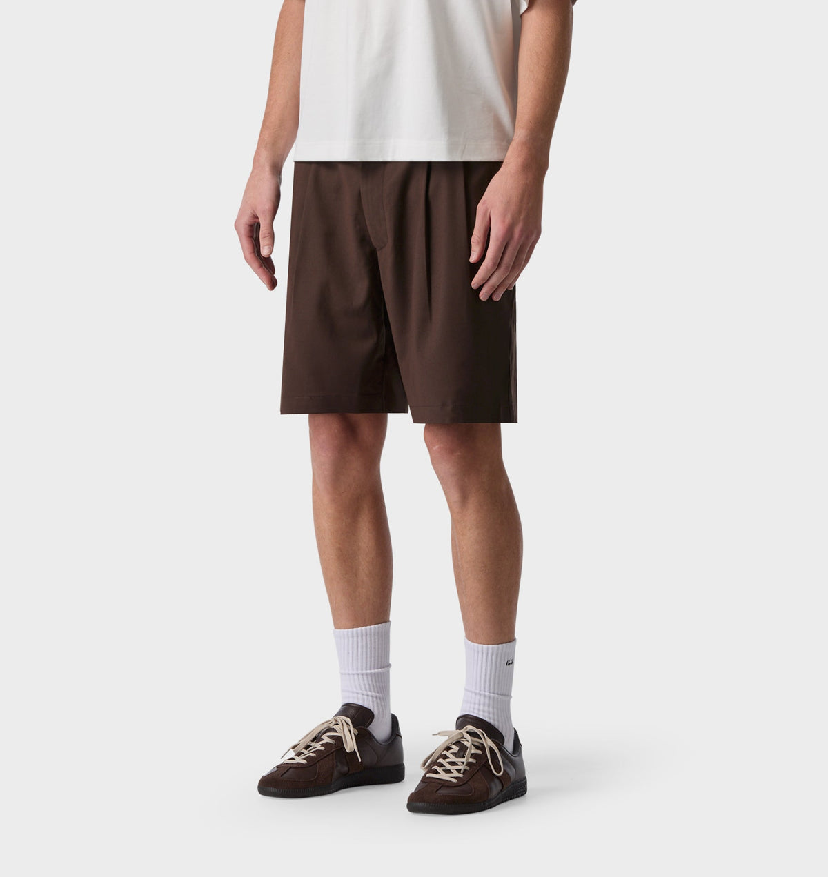 Quincy Pleated Short - Espresso