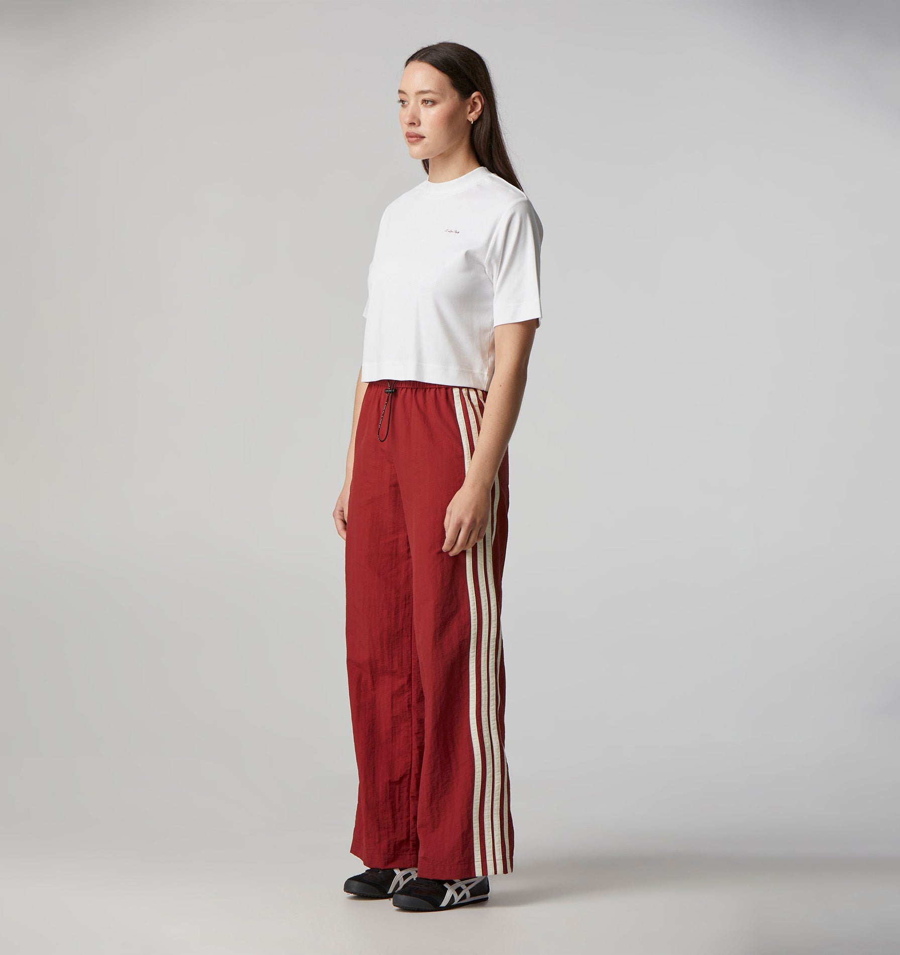 In-Bloom Embroidery Tee - White