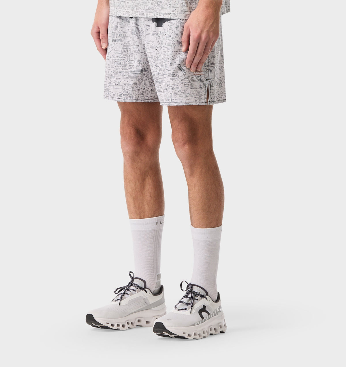 Basquiat Pegasus Active 5 Inch Core Short - Off White / Charcoal