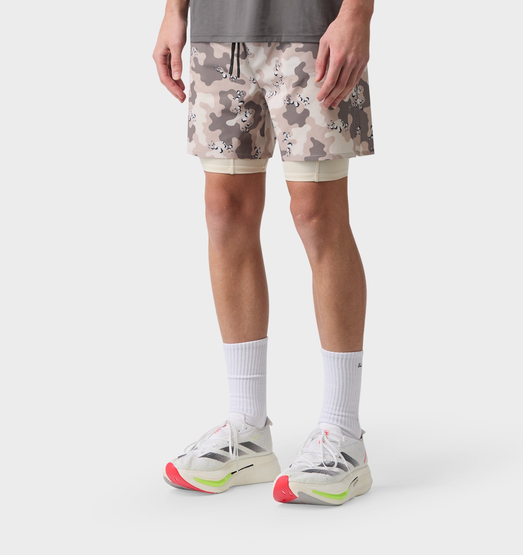 Performance 2 in 1 Short - Desert Camo