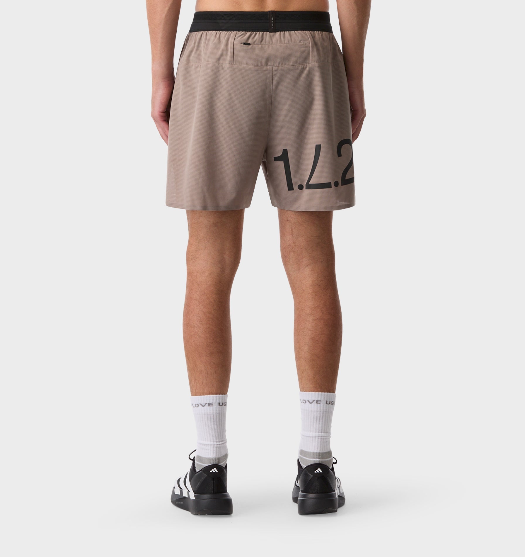 Active 4.5 Inch Run Short - Mushroom