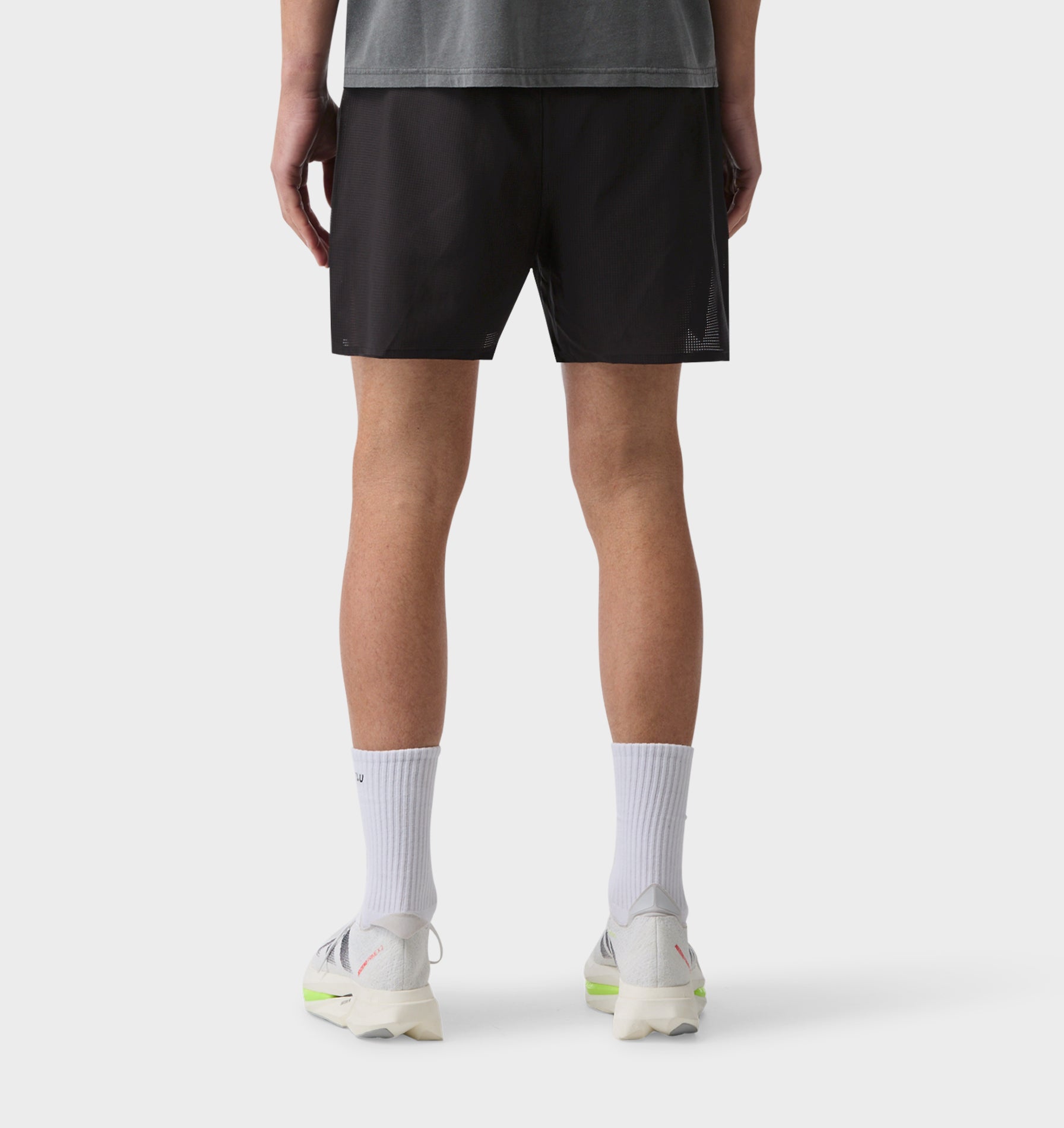 Performance 4.5 Inch Run Short - Black