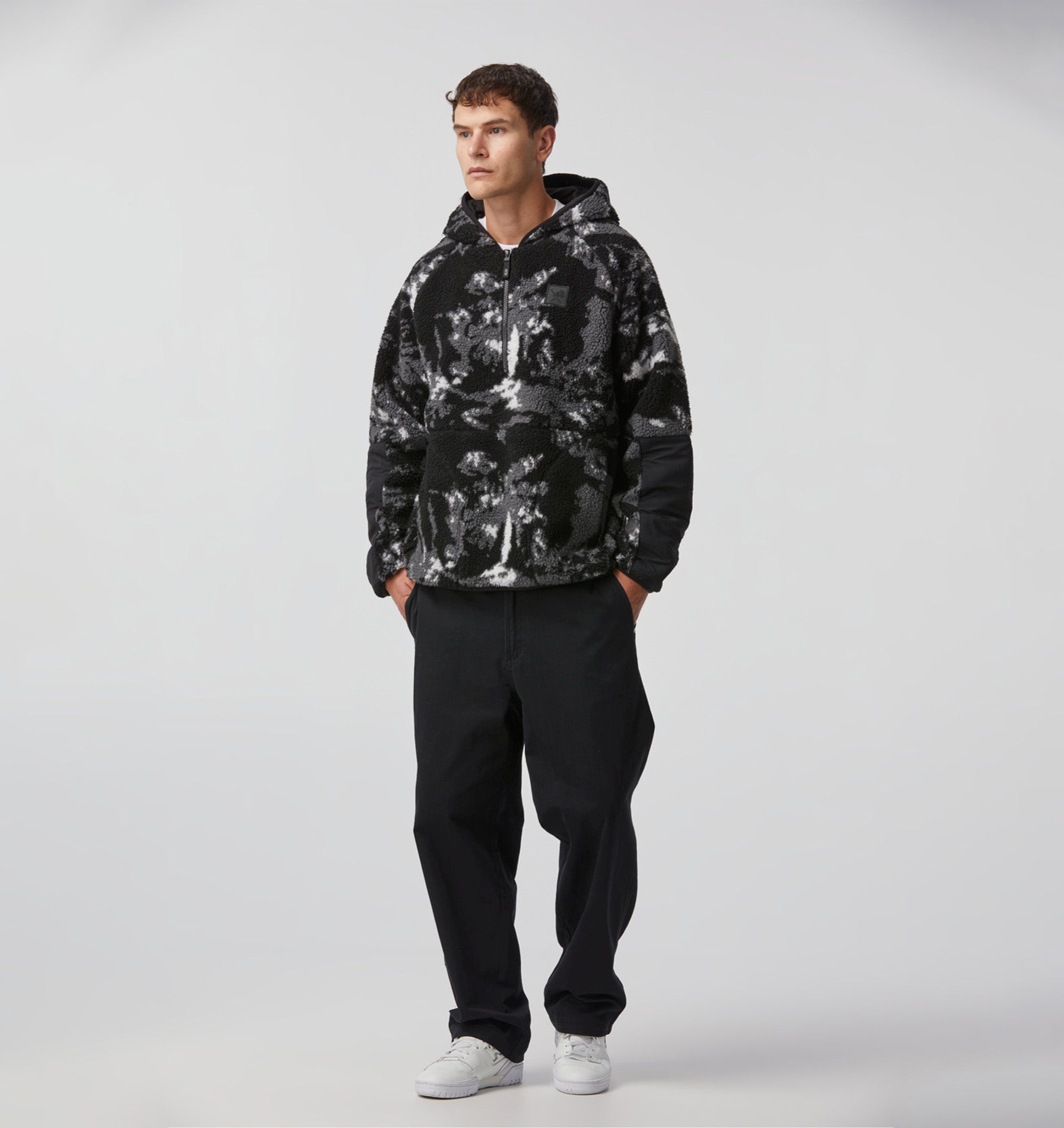 Dudley Sherpa Hood - Camo
