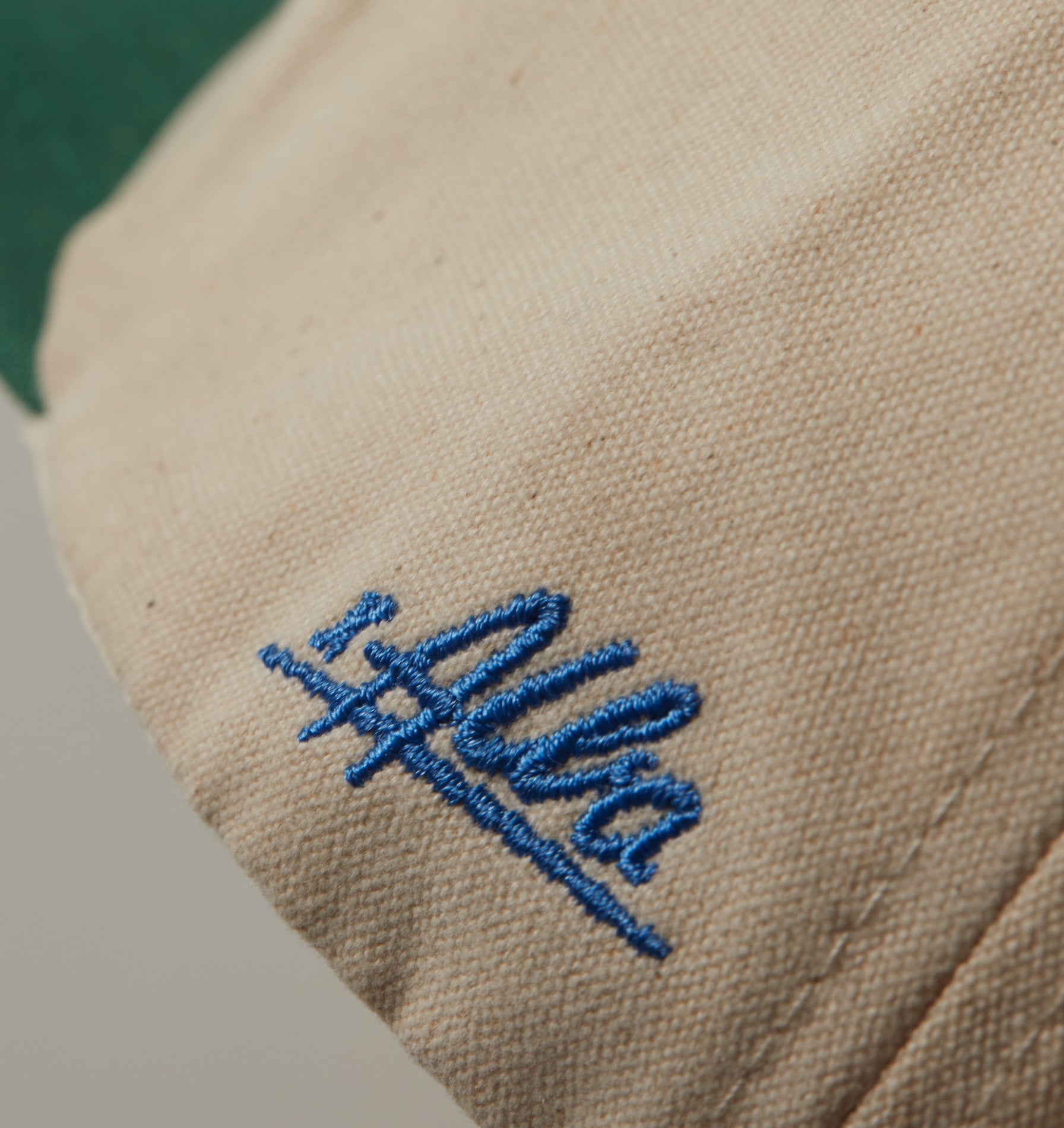ILU X Alba Luca Cap - Off White/Forest Green
