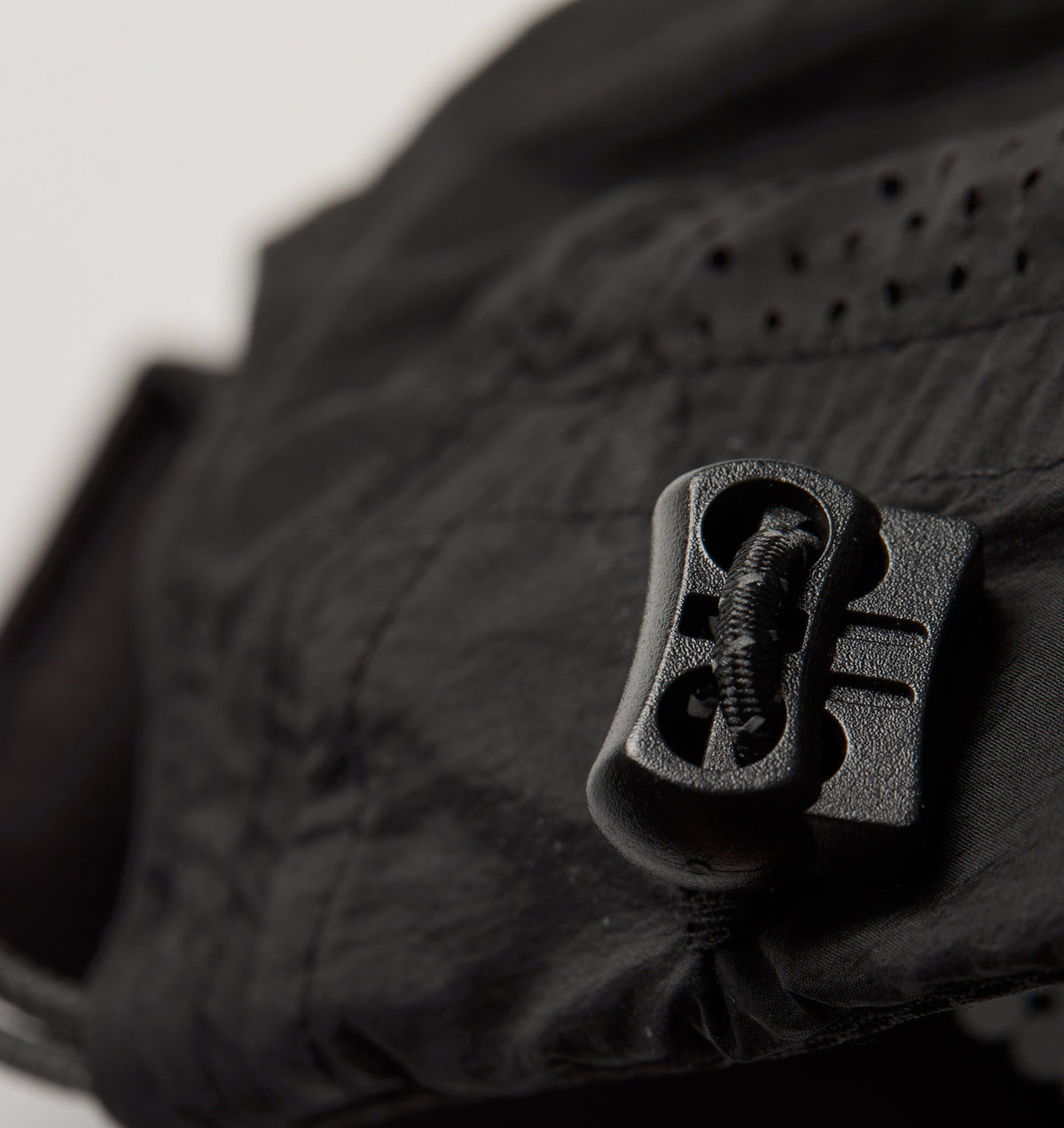 Active 5 Panel Cap - Black Crinkle