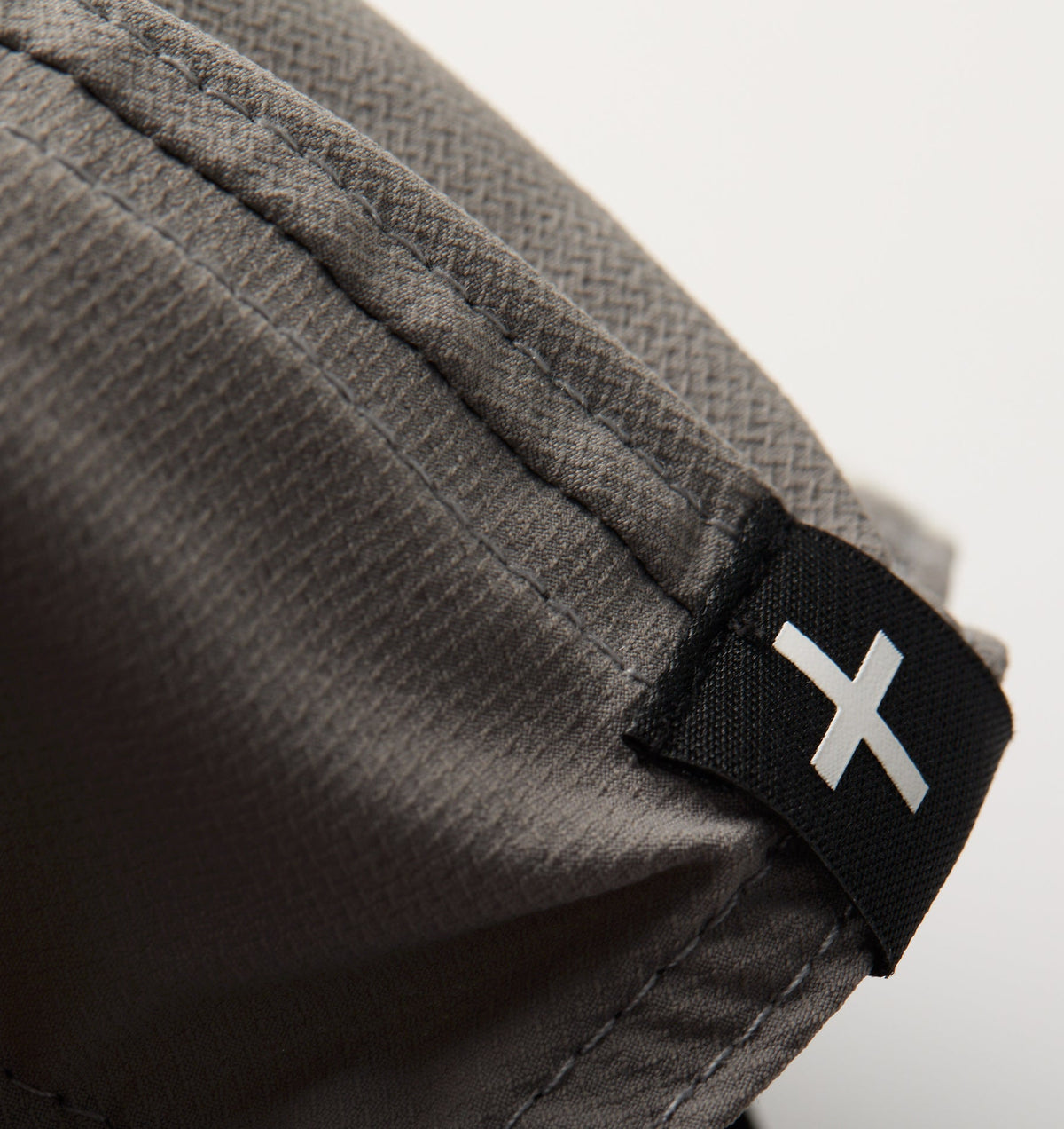 Active Crop Cap - Off White/Grey