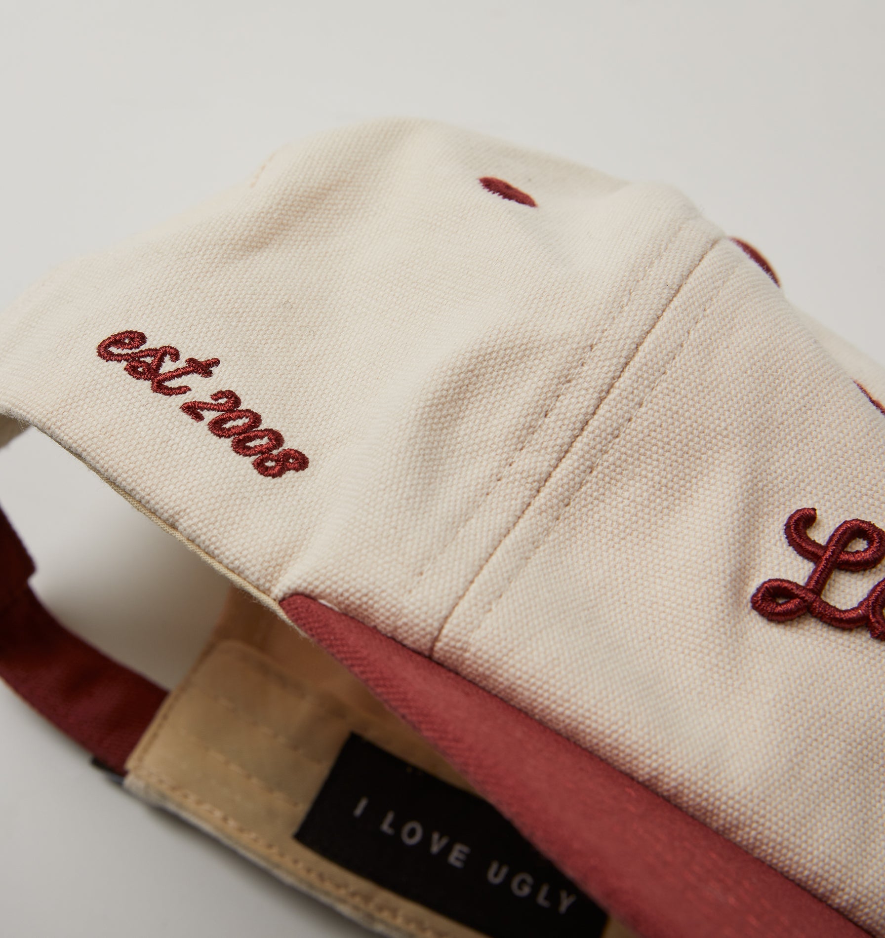 Finlay Cap - Off White/Brick Red
