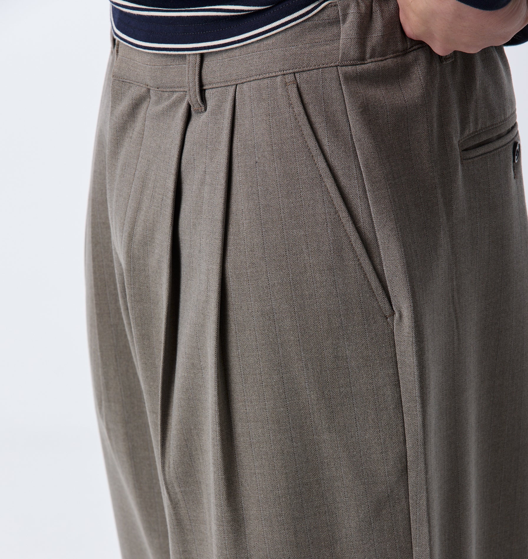 Albert Pleated Pant - Light Mushroom Stripe