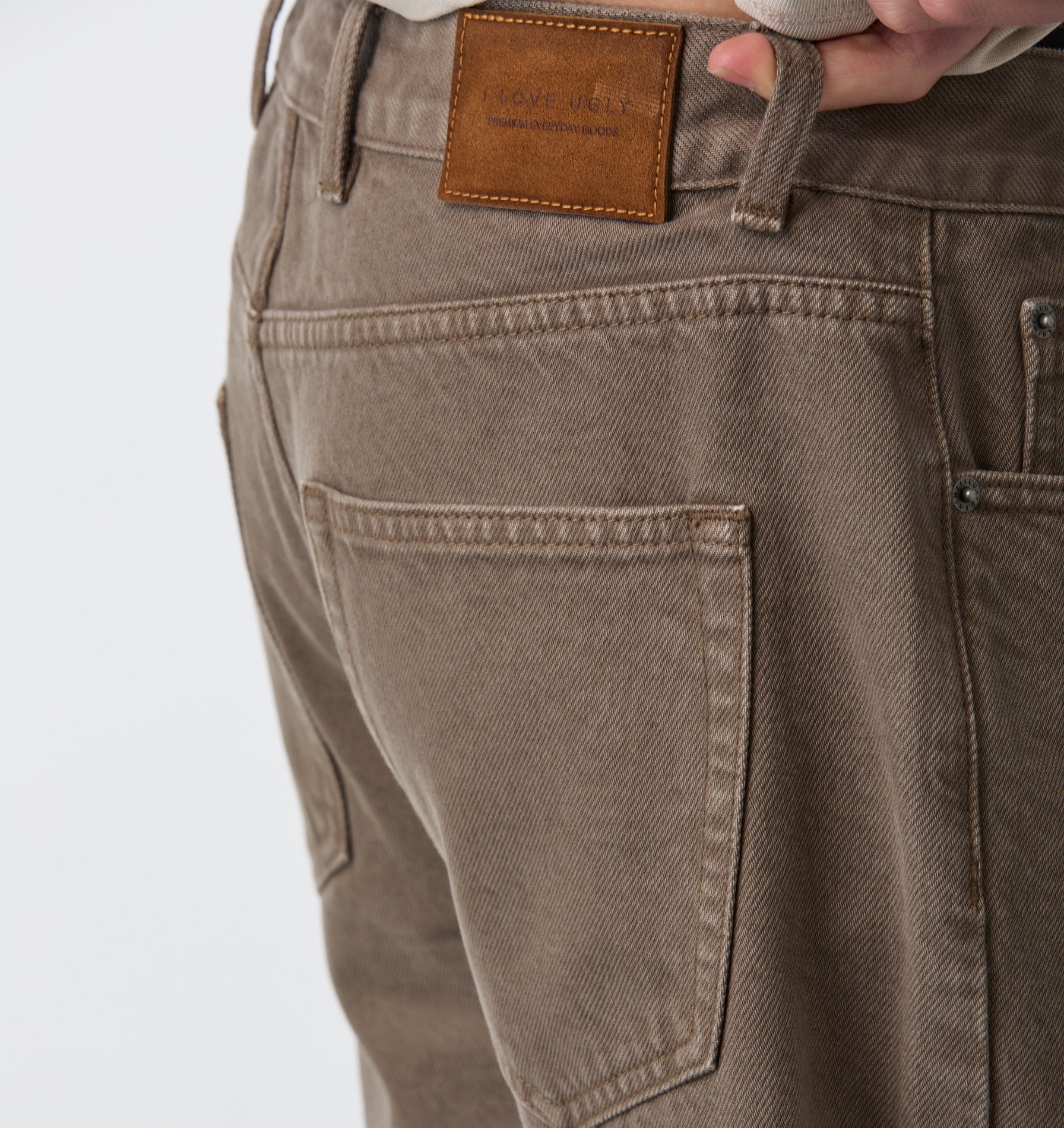 Cropped 90s Denim - Mocha
