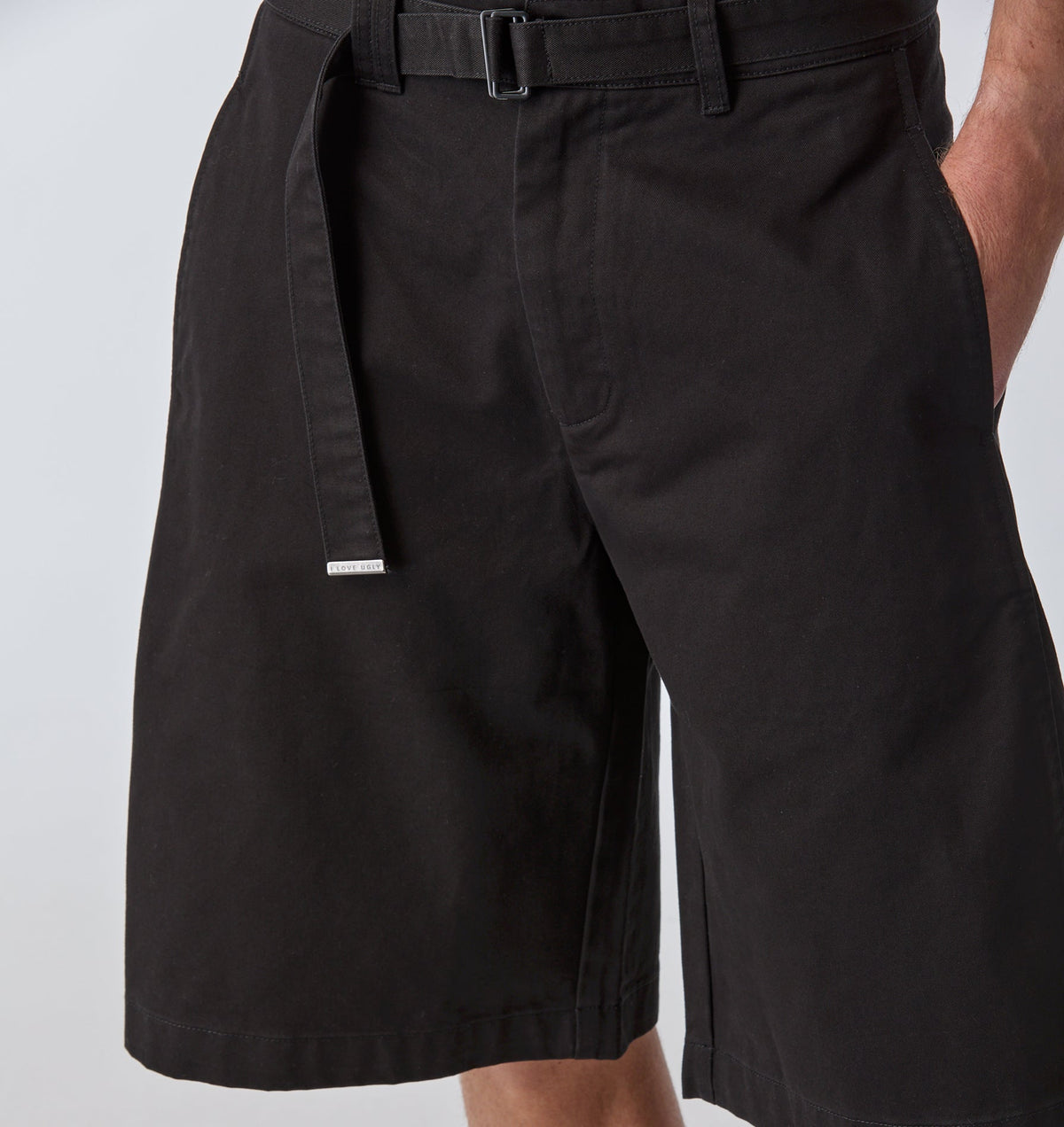 Belted Barrel Leg Short - Black