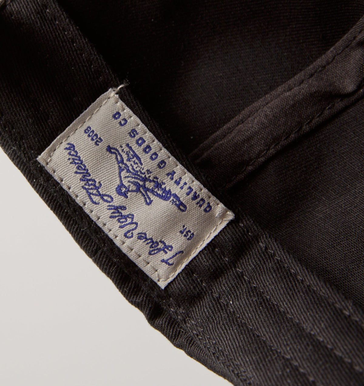 ILU Script Logo Cap - Black