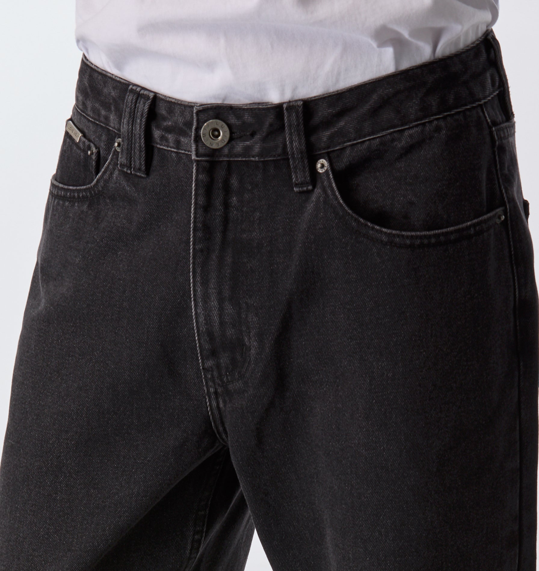 Tobi Straight Denim - Washed Black