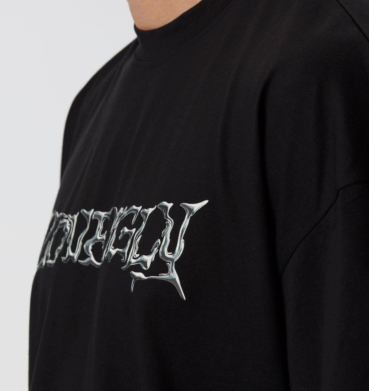 Liquid Metal Active Crop Tee - Black