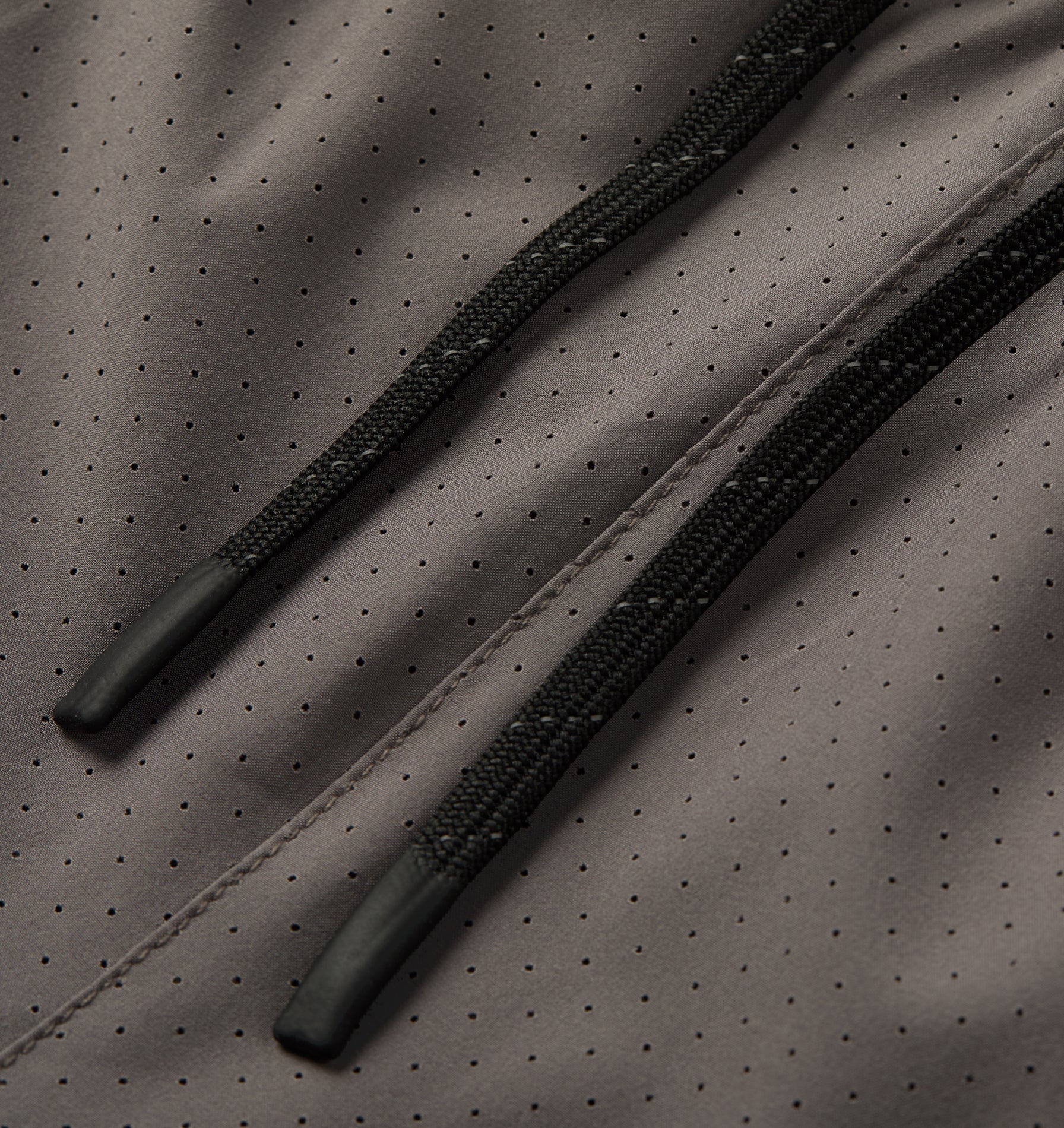 Active 4.5 Inch Laser Run Short - Cobblestone