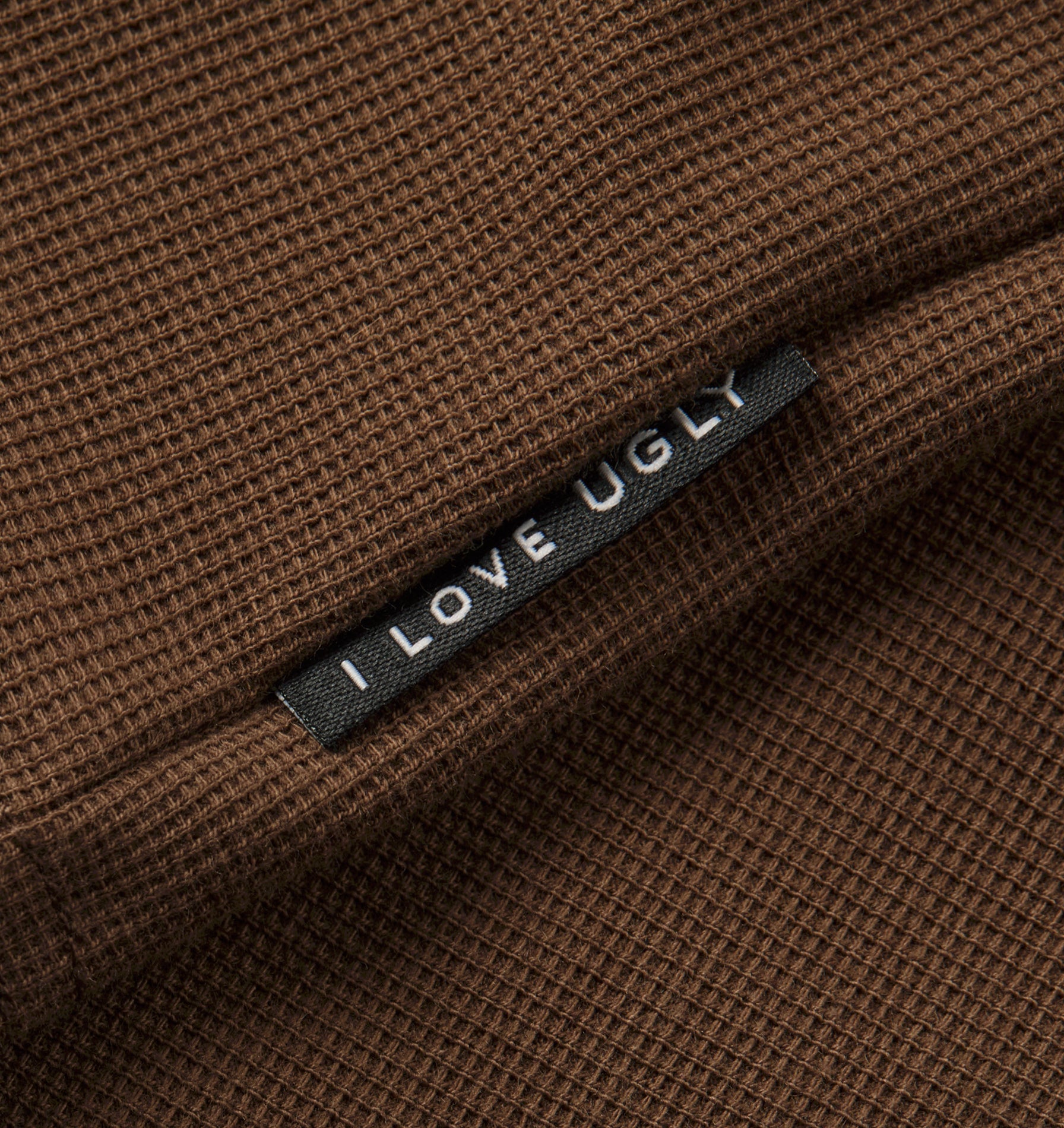 Waffle Lewi Tee - Mocha