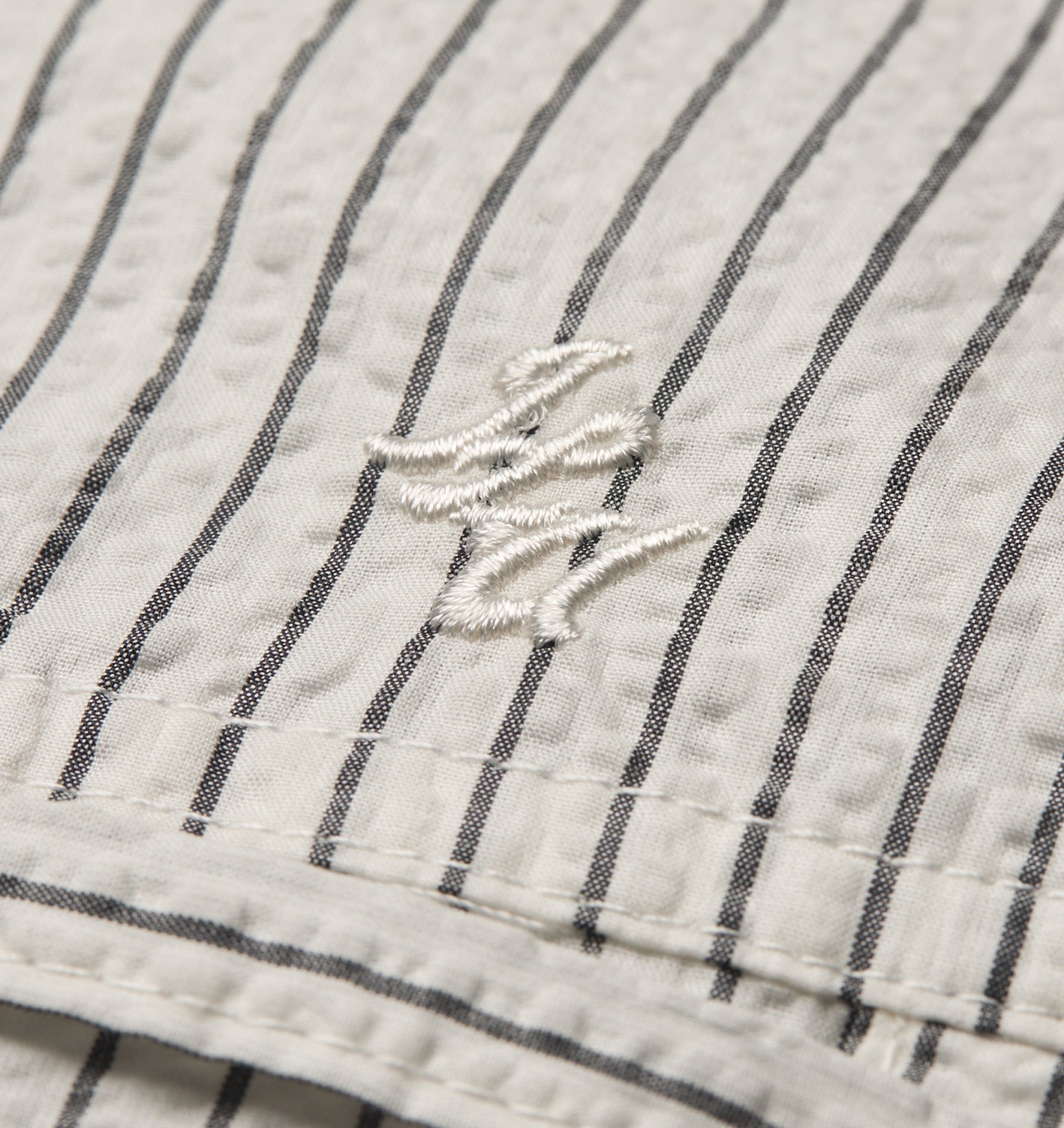 Crop LS Shirt - White/Black Stripe