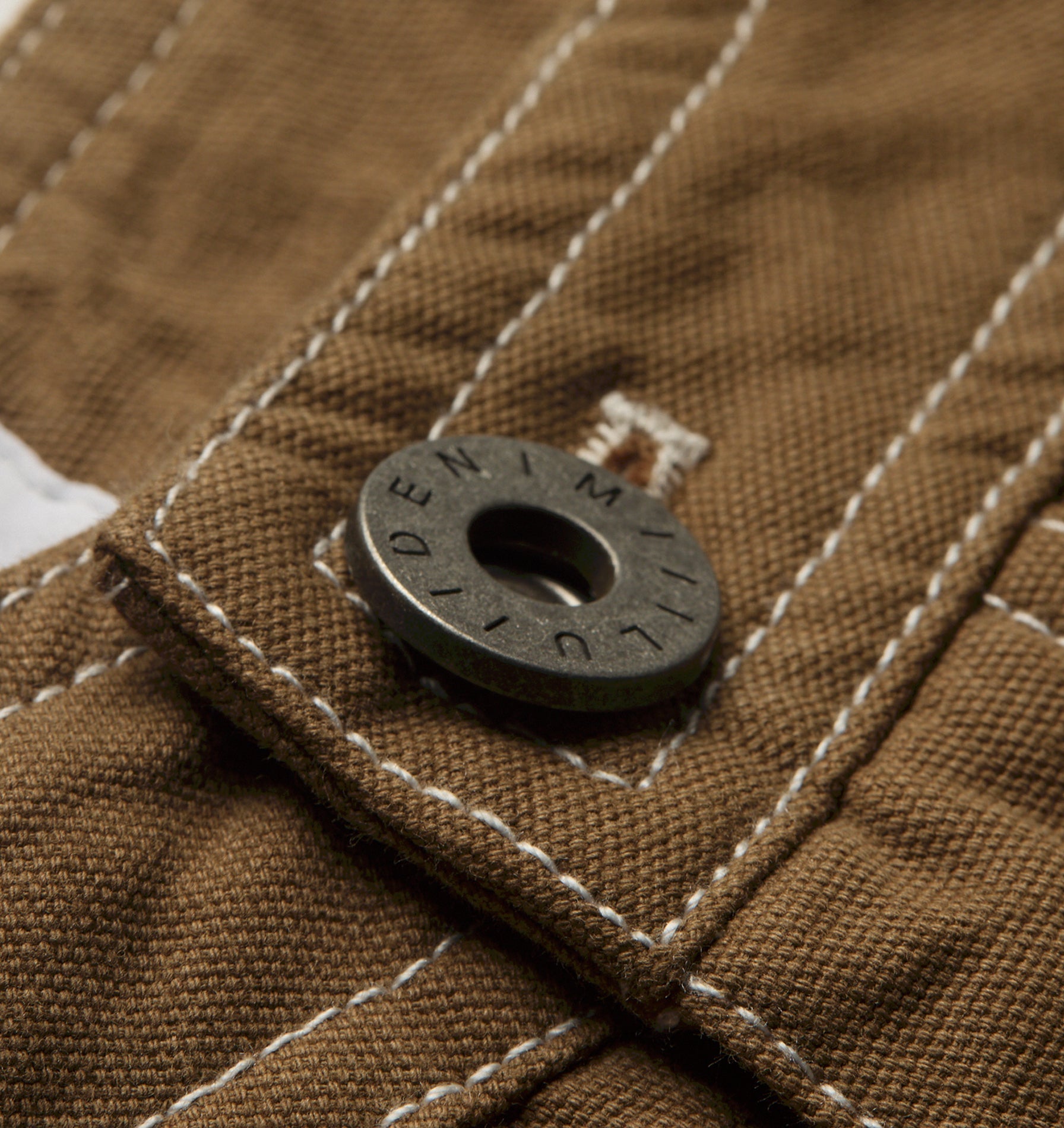 Canvas Clean Carpenter Short - Walnut