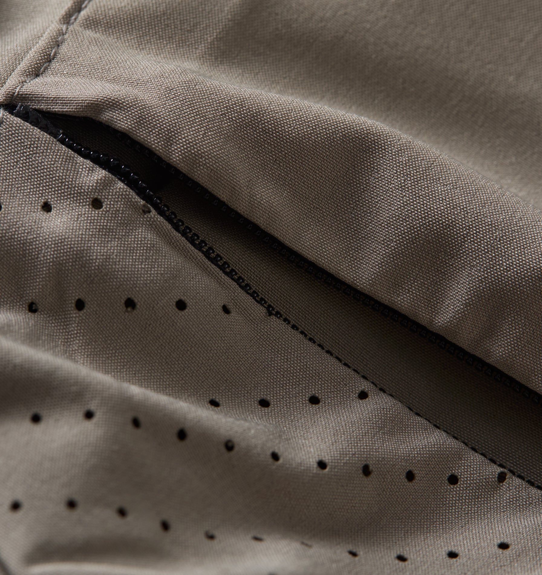 Active 5 Inch Short - Taupe