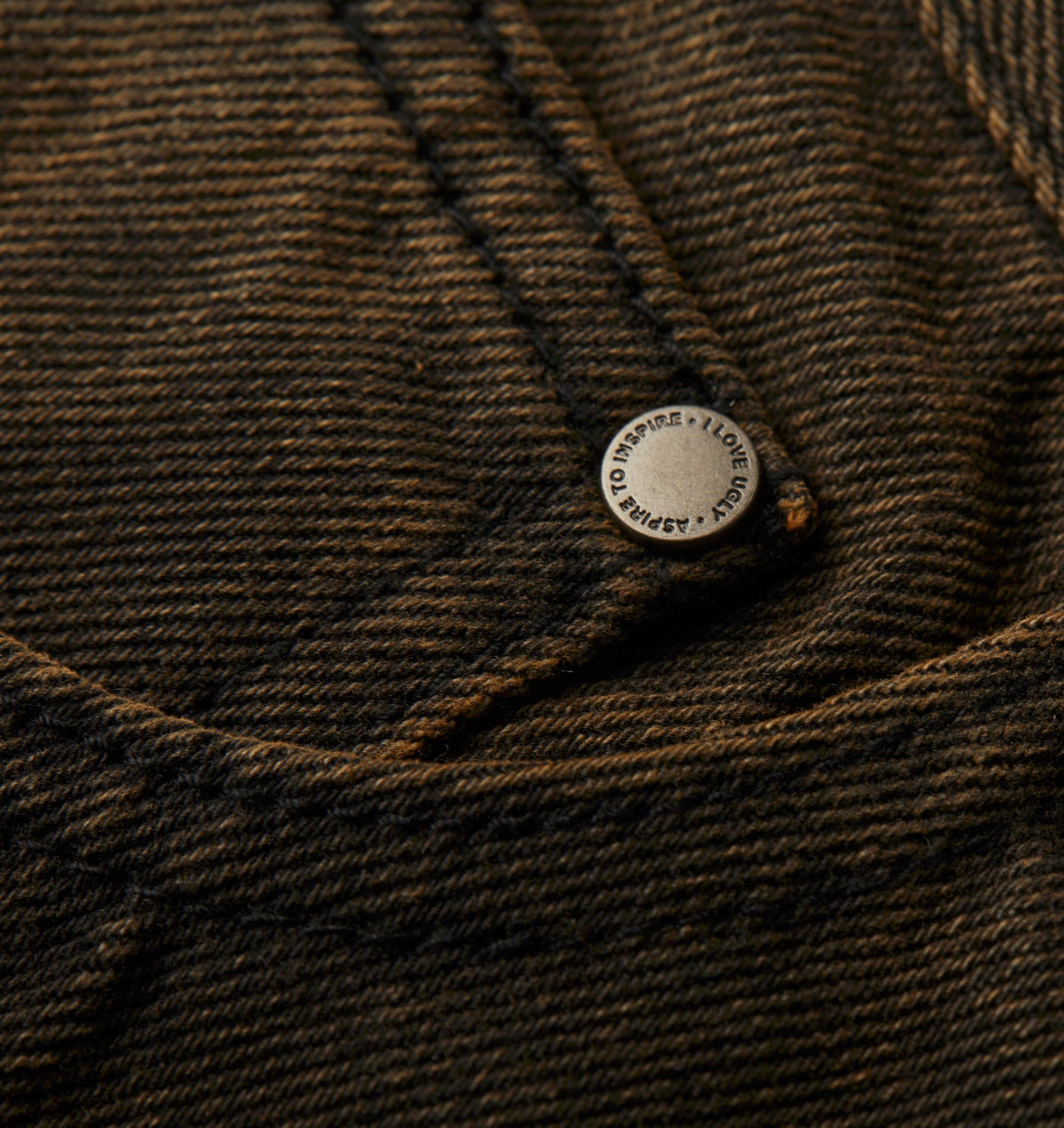 Clean Carpenter Short - Espresso