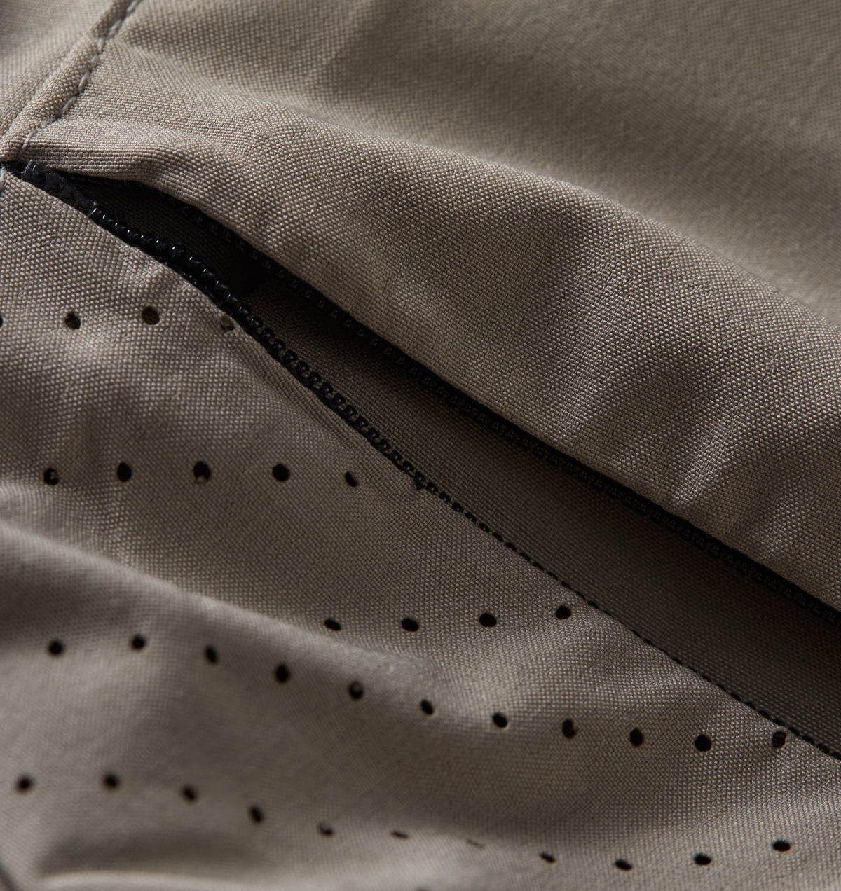 Active 7 Inch Short - Taupe