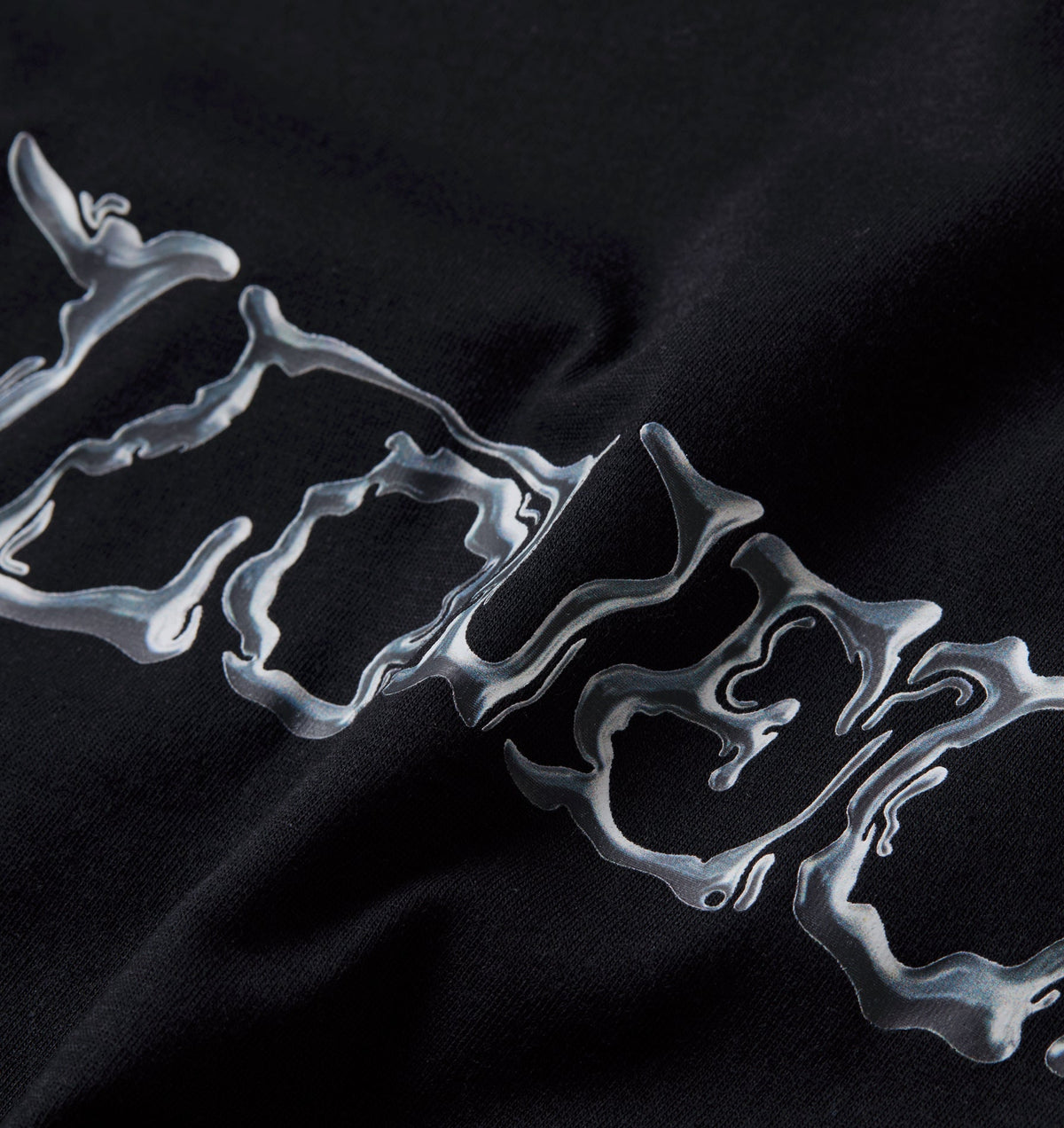 Liquid Metal Active Crop Tee - Black