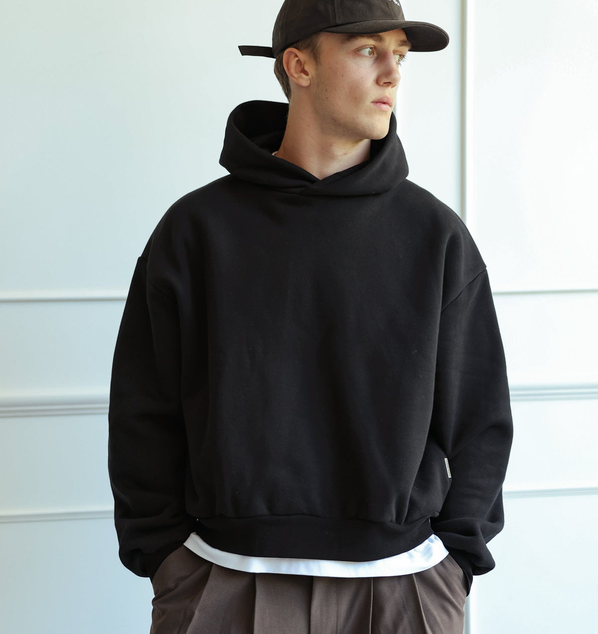 Heavy Crop Box Hood - Black