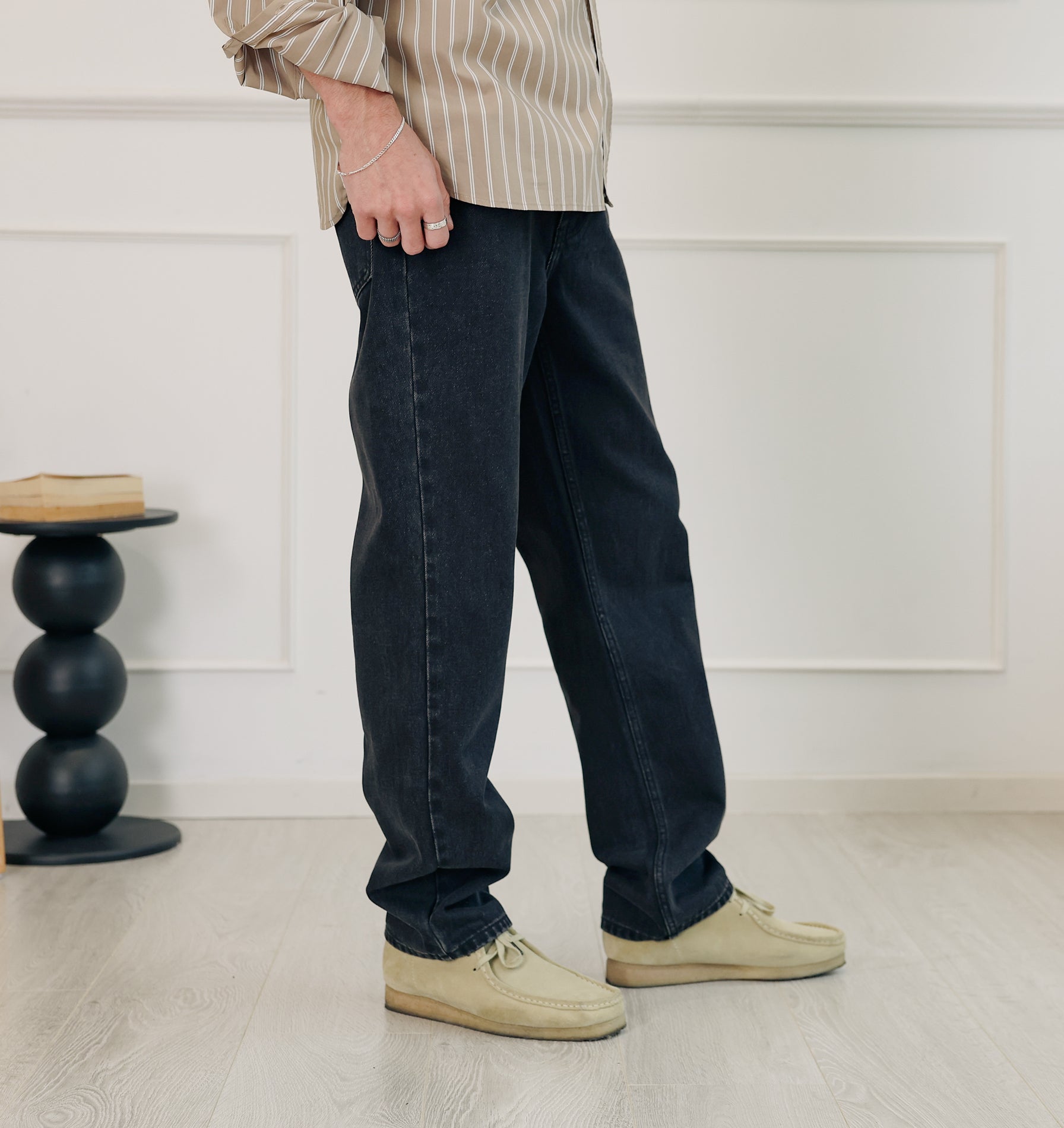 Tobi Straight Denim - Washed Black