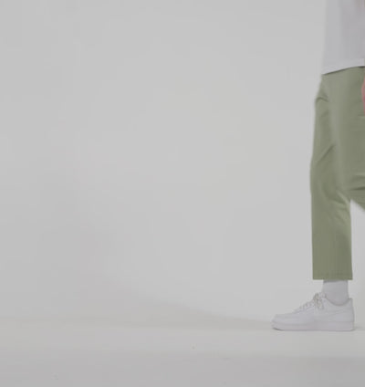 SlimKobePant-Regular-Sage.mp4