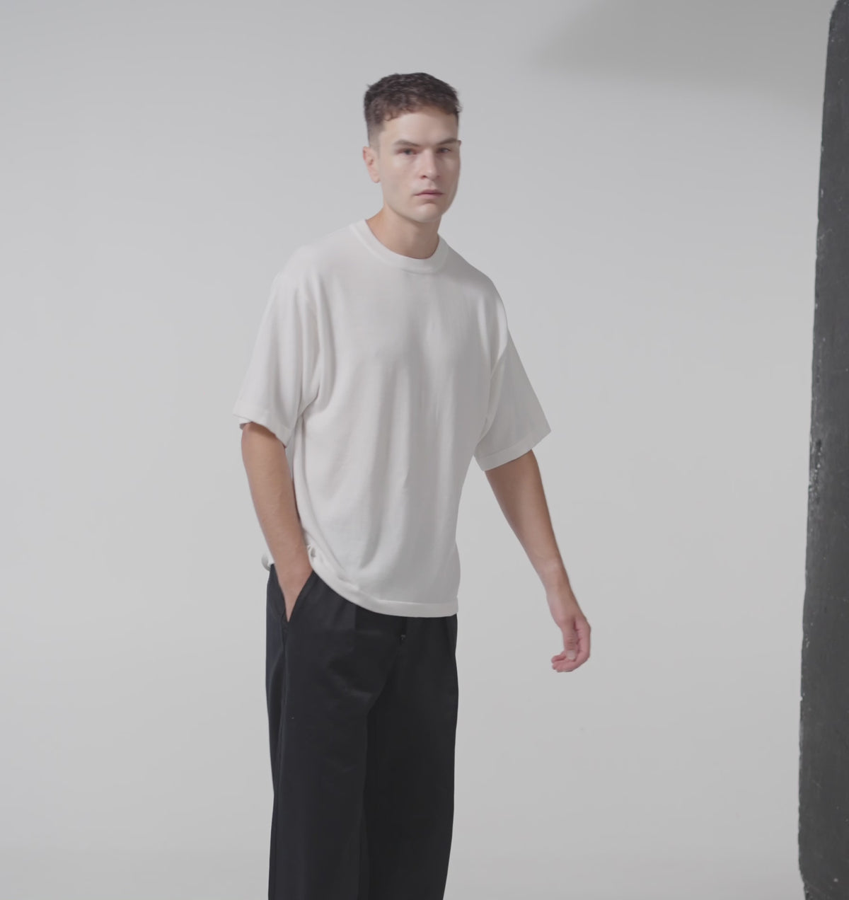 BoxTee2.0White.mp4
